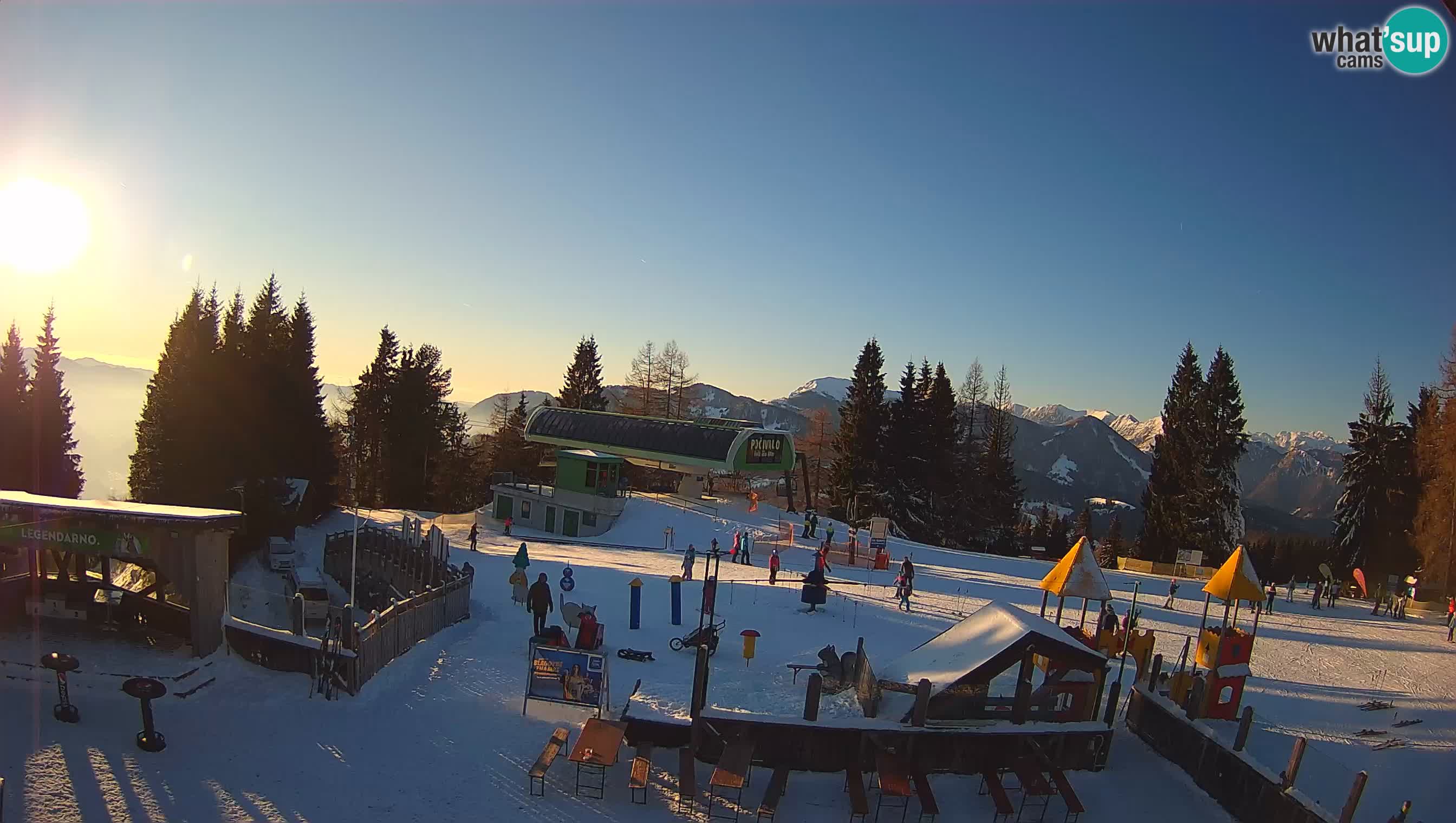Spletna kamera Počivalo – Alpska Perla | Pogled v živo iz smučišča Cerkno