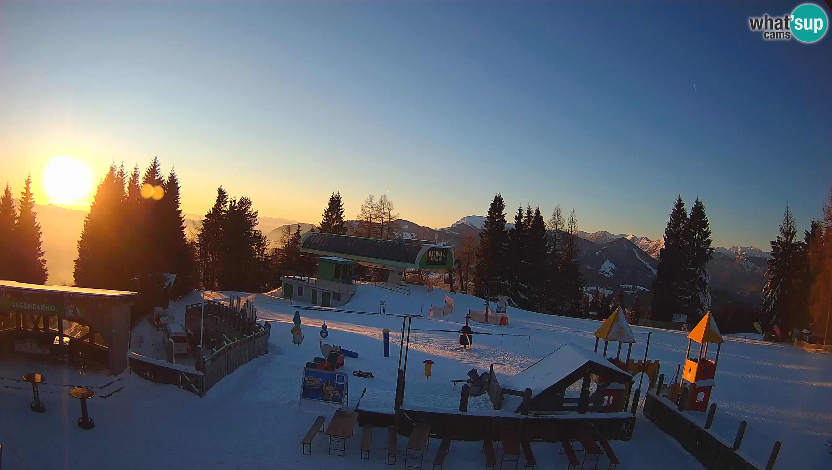 Web kamera Počivalo – Alpska Perla | Pogled uživo sa skijališta Cerkno