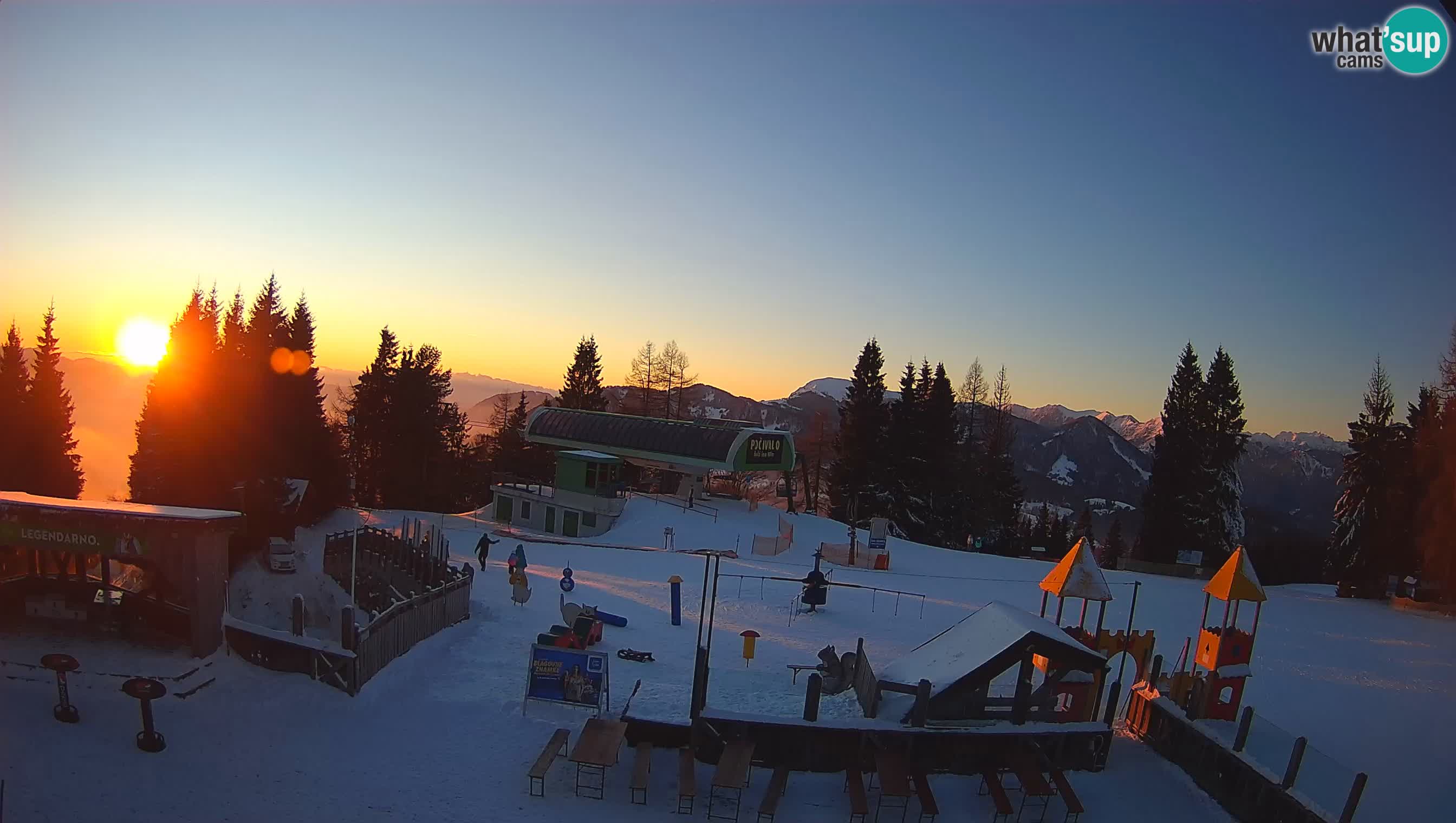 Webcam Počivalo – Alpska Perla | Vista live dalla stazione sciistica di Cerkno