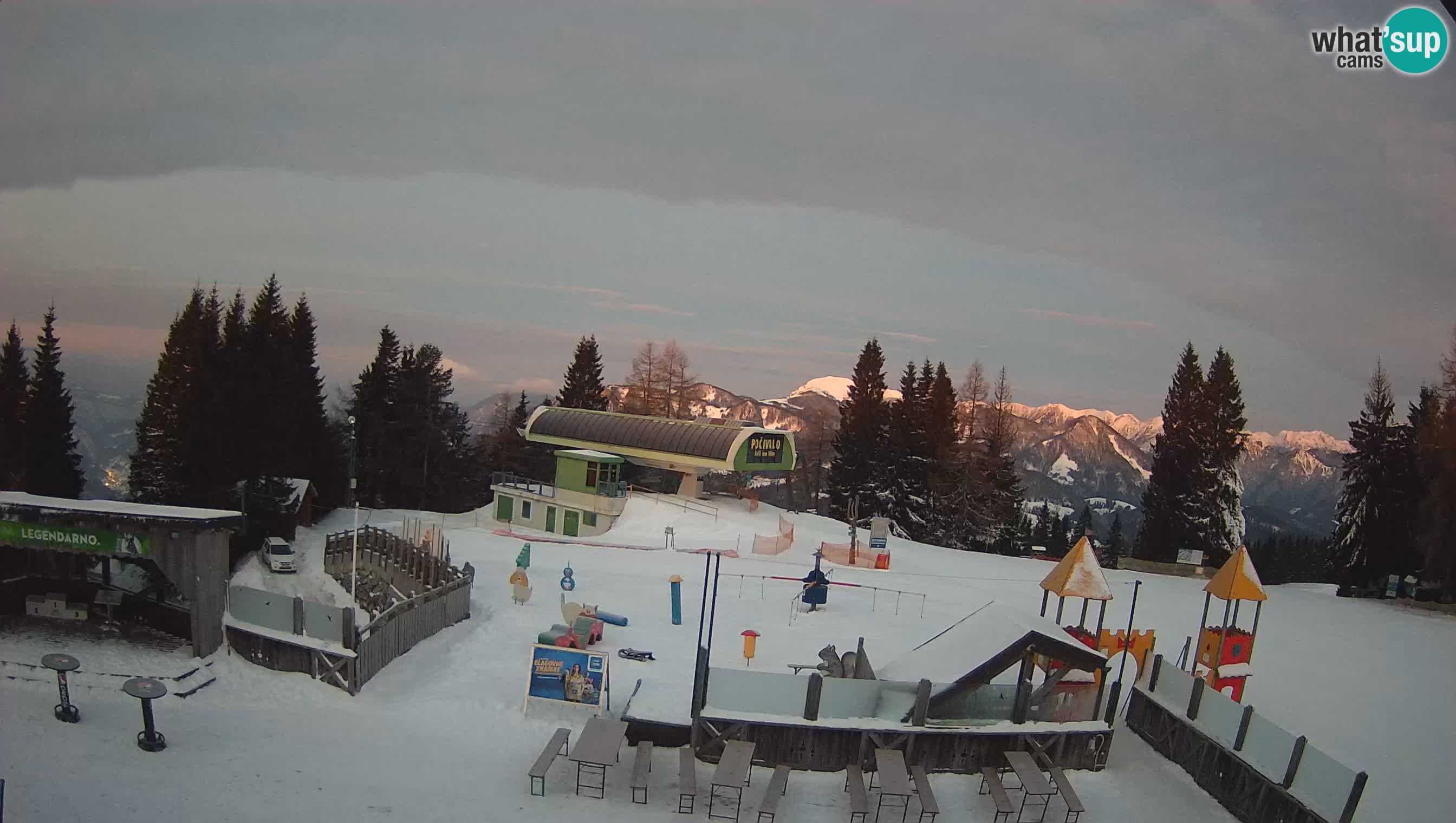 Webcam de la station de ski des Alpes slovènes à Cerkno Počivalo