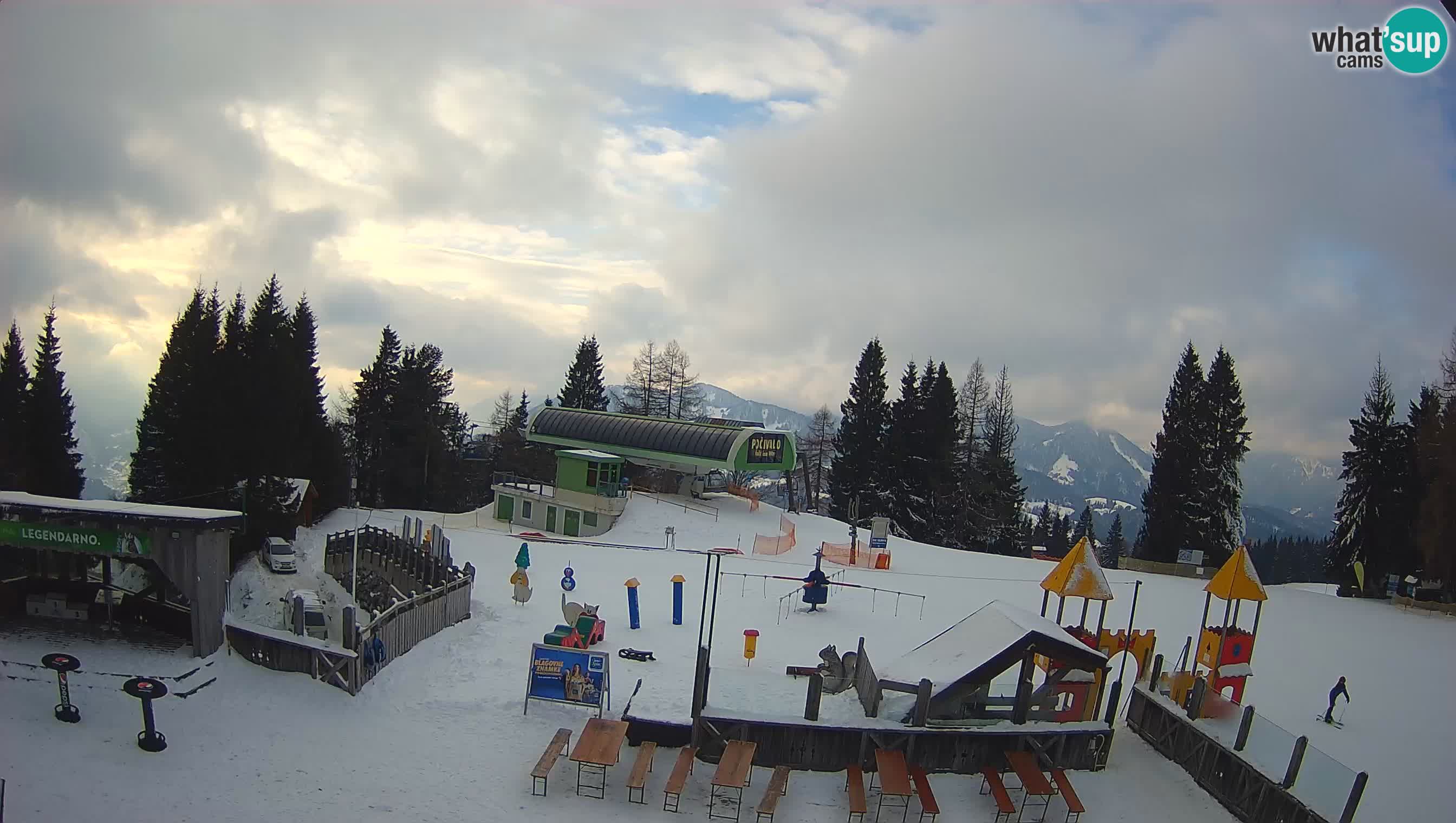 Webcam Počivalo – Alpska Perla | Vista live dalla stazione sciistica di Cerkno