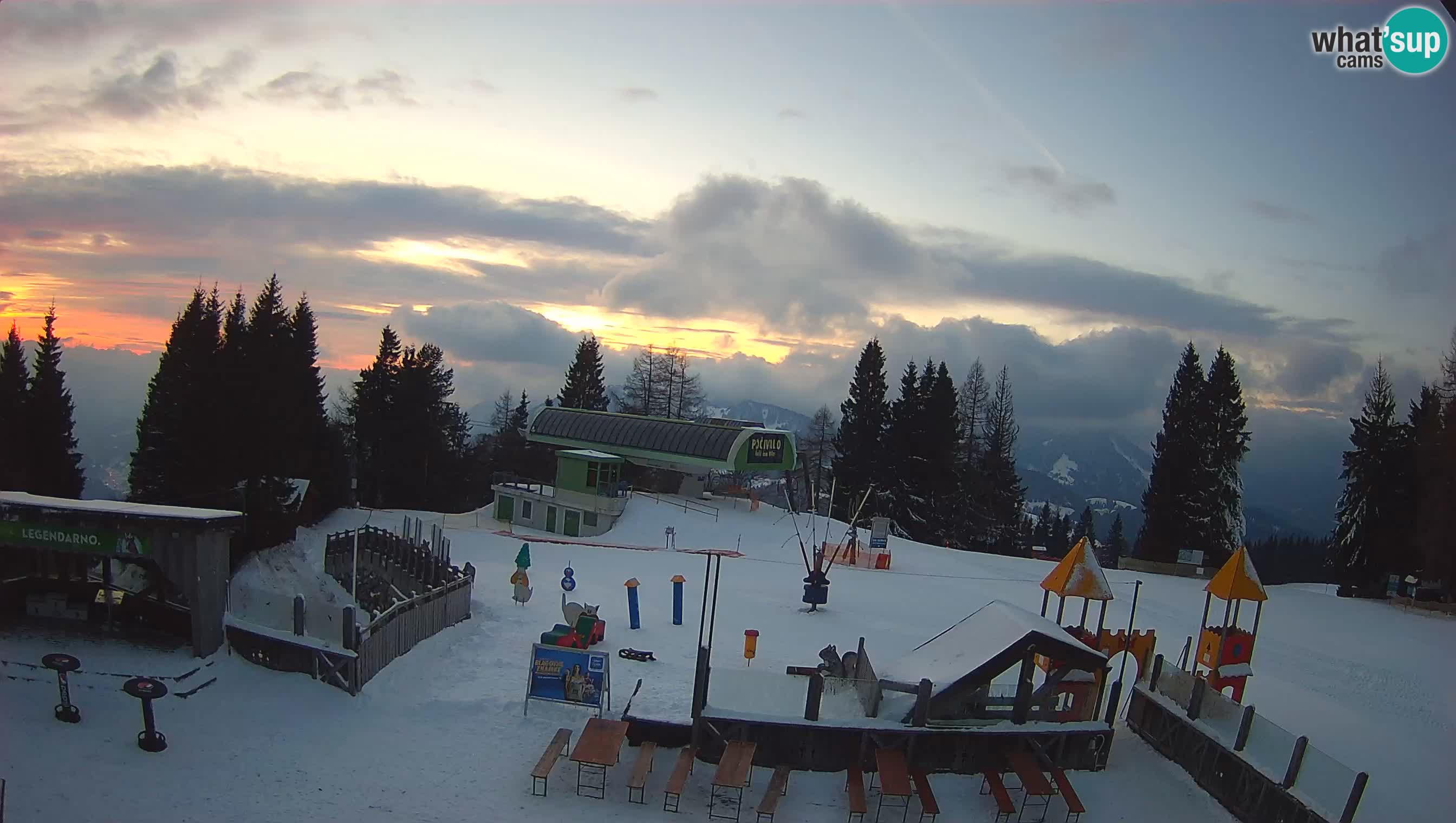Webcam Počivalo – Alpska Perla | Vista live dalla stazione sciistica di Cerkno
