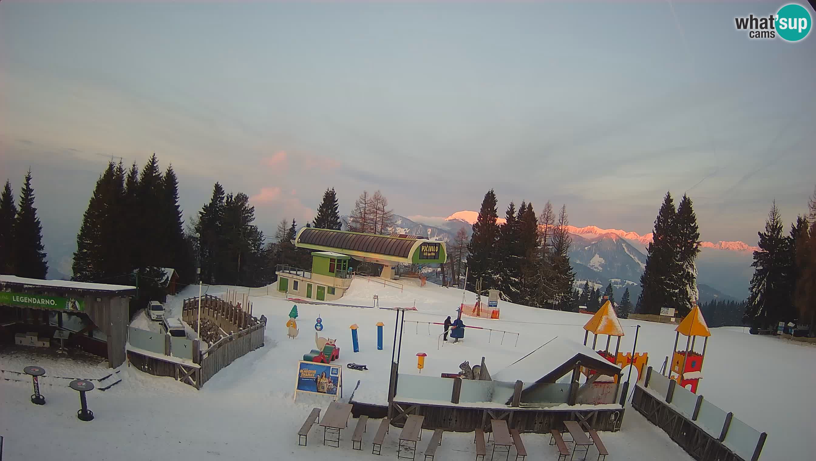 Cámara web Počivalo – Alpska Perla | Vista en vivo desde la estación de esquí Cerkno