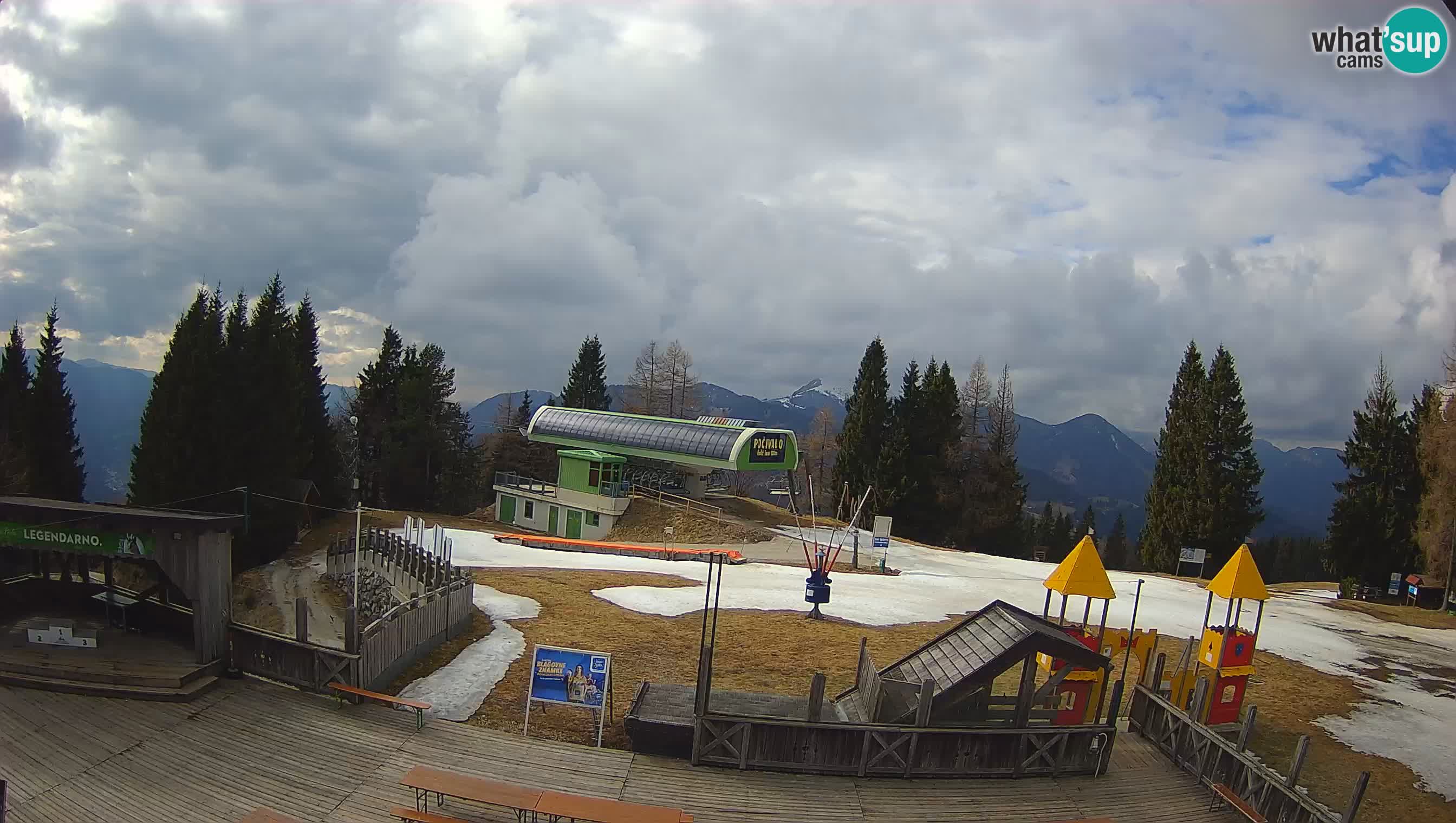 Web kamera Počivalo – Alpska Perla | Pogled uživo sa skijališta Cerkno