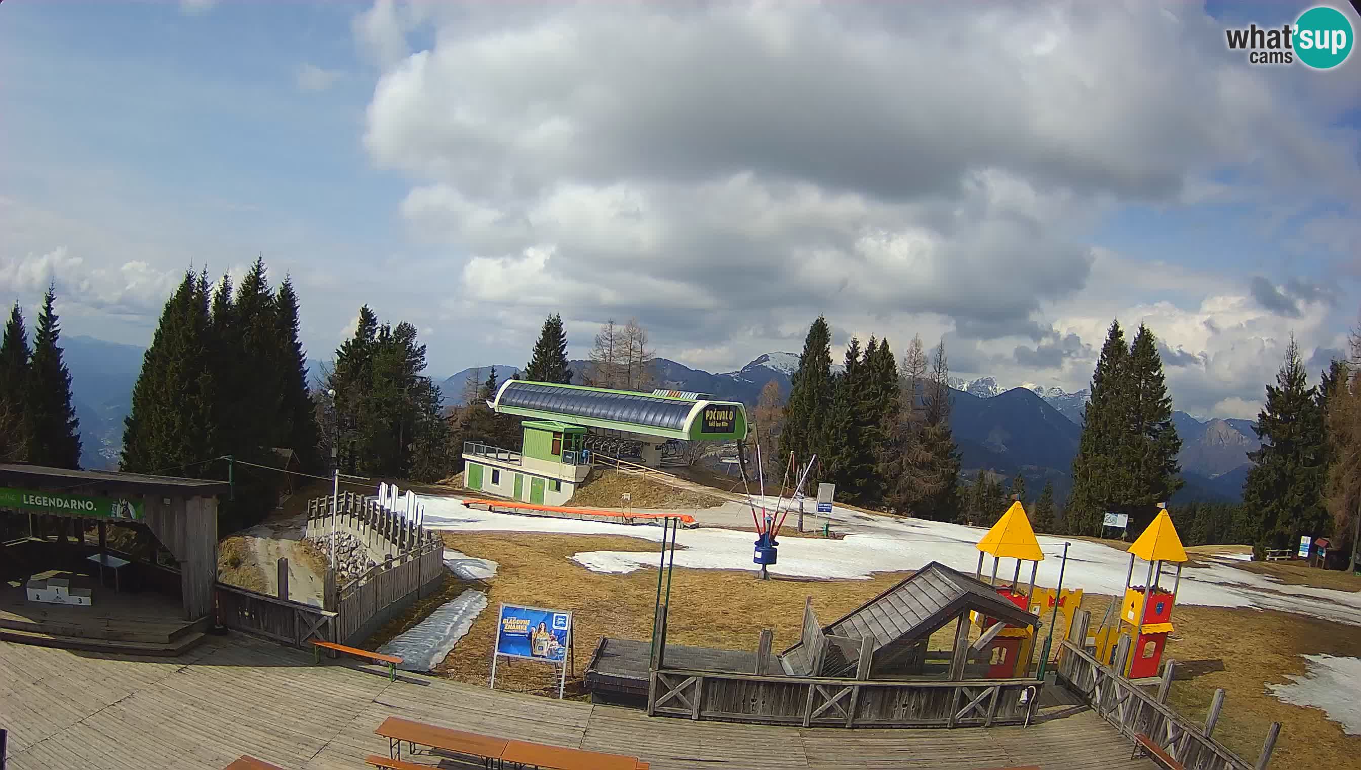 Spletna kamera Počivalo – Alpska Perla | Pogled v živo iz smučišča Cerkno