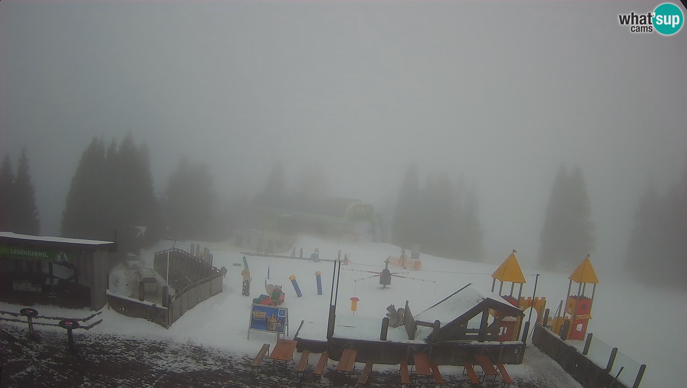 Webcam de la station de ski des Alpes slovènes à Cerkno Počivalo