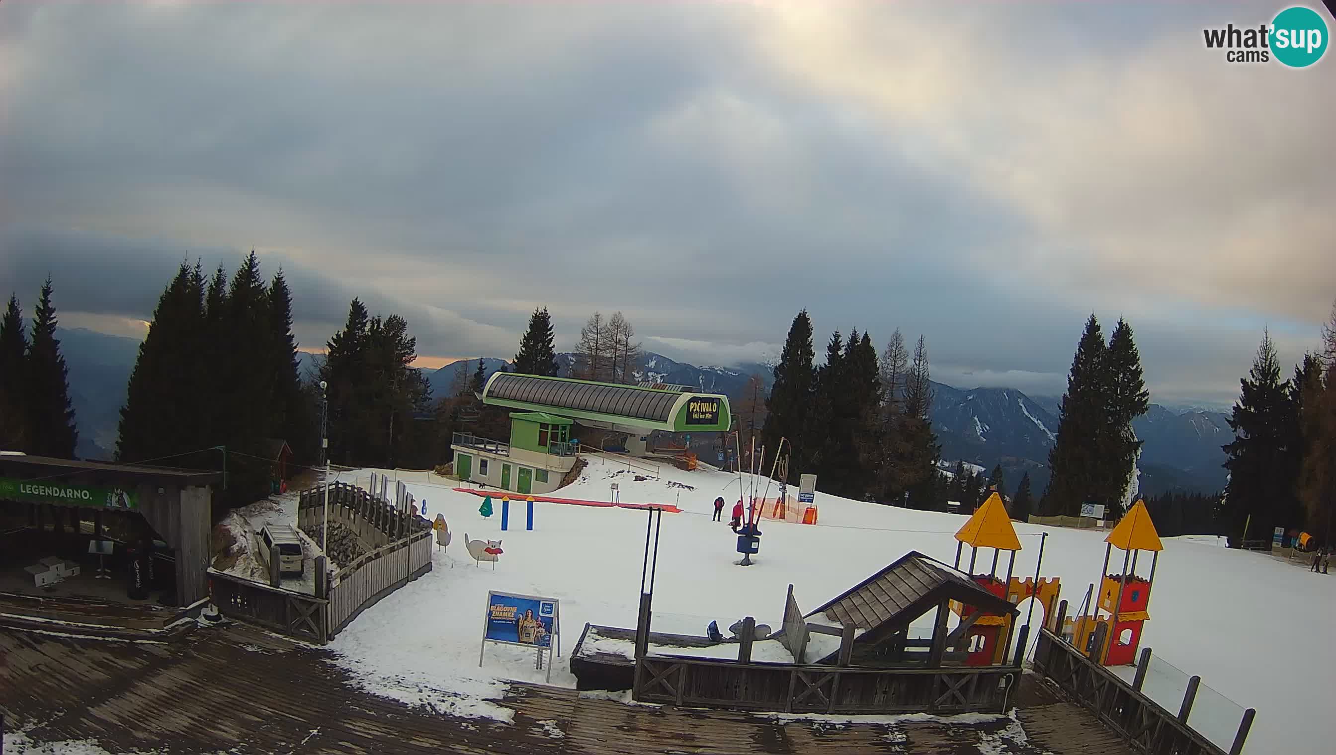 Cámara web Počivalo – Alpska Perla | Vista en vivo desde la estación de esquí Cerkno