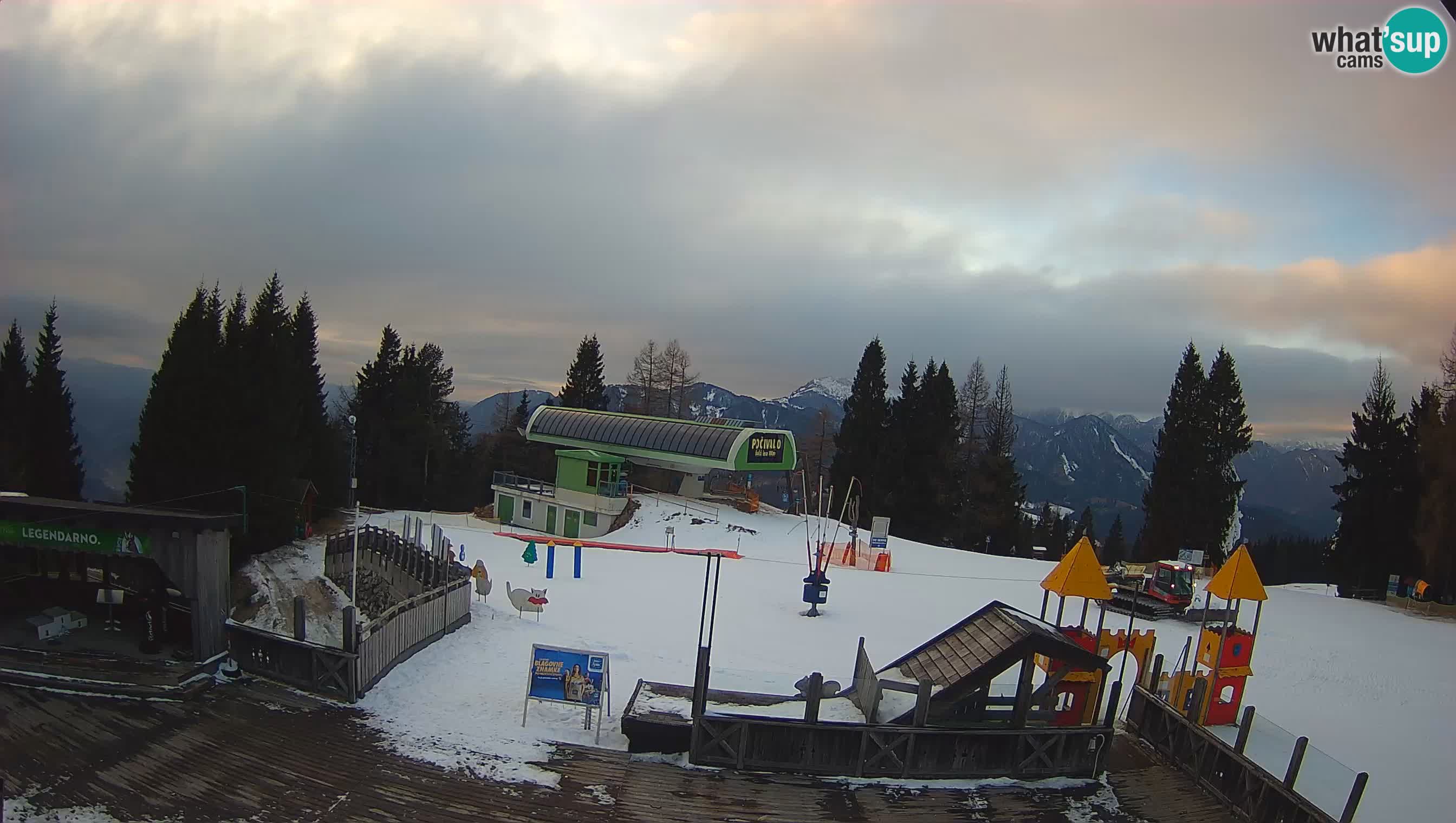 Webcam de la station de ski des Alpes slovènes à Cerkno Počivalo