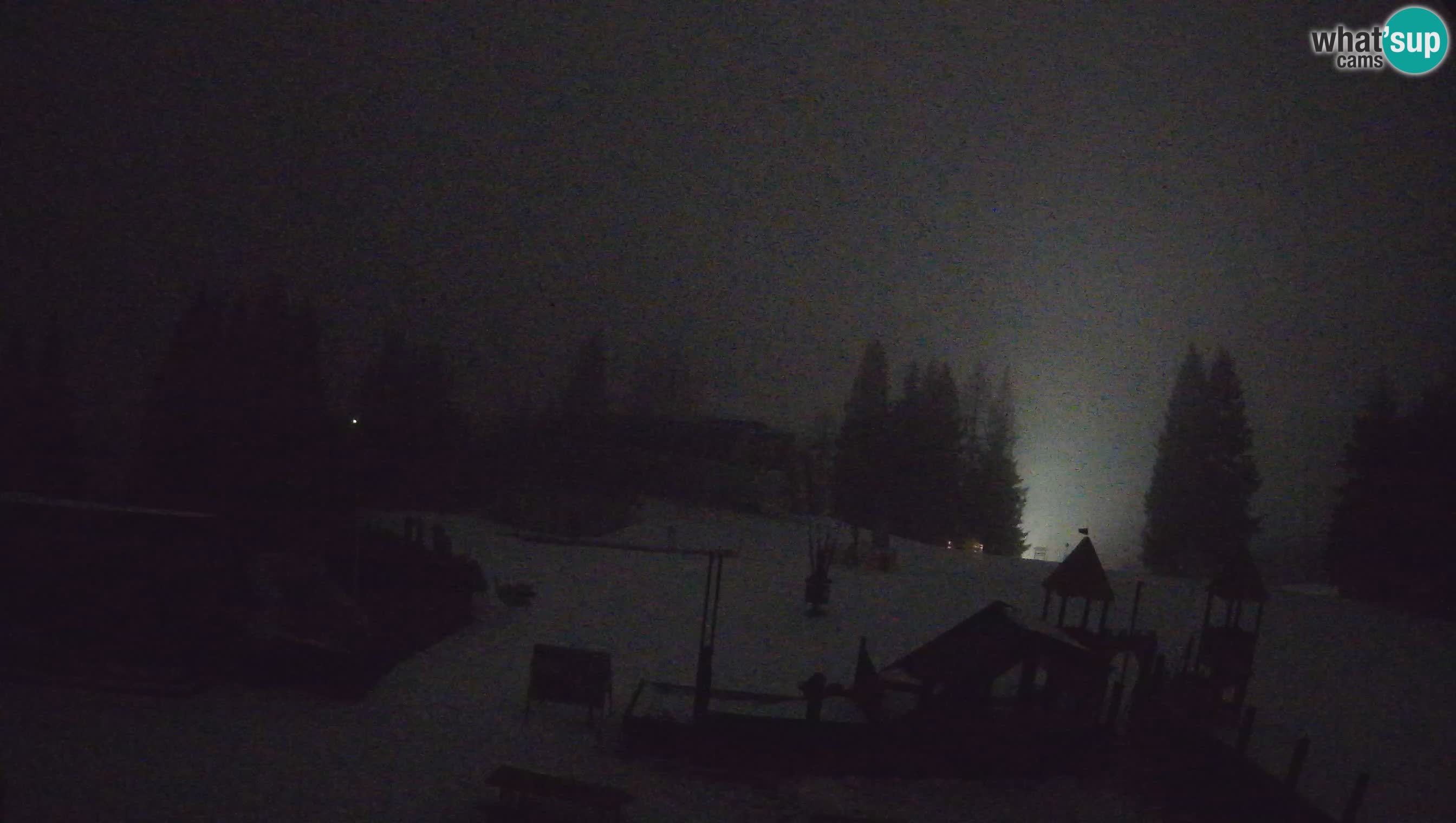 Spletna kamera Počivalo – Alpska Perla | Pogled v živo iz smučišča Cerkno