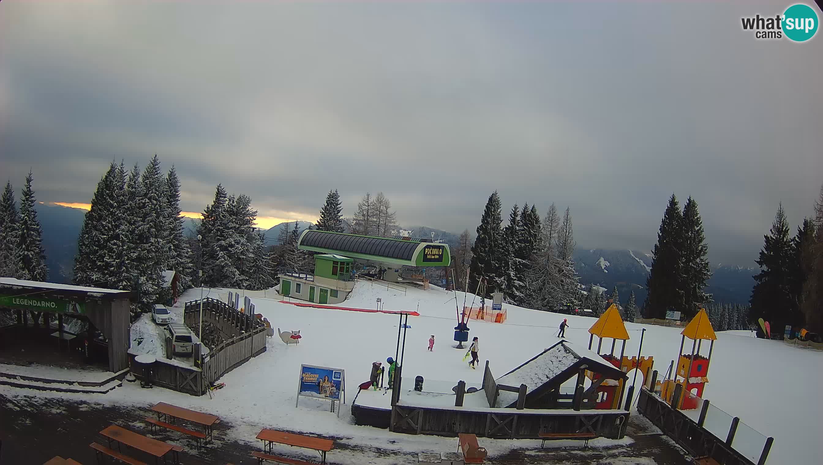 Webcam de la station de ski des Alpes slovènes à Cerkno Počivalo