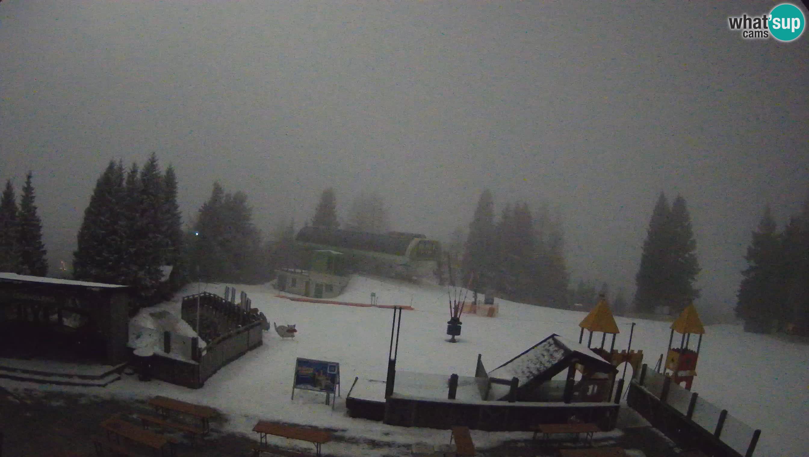 Webcam Počivalo – Alpska Perla | Vista live dalla stazione sciistica di Cerkno