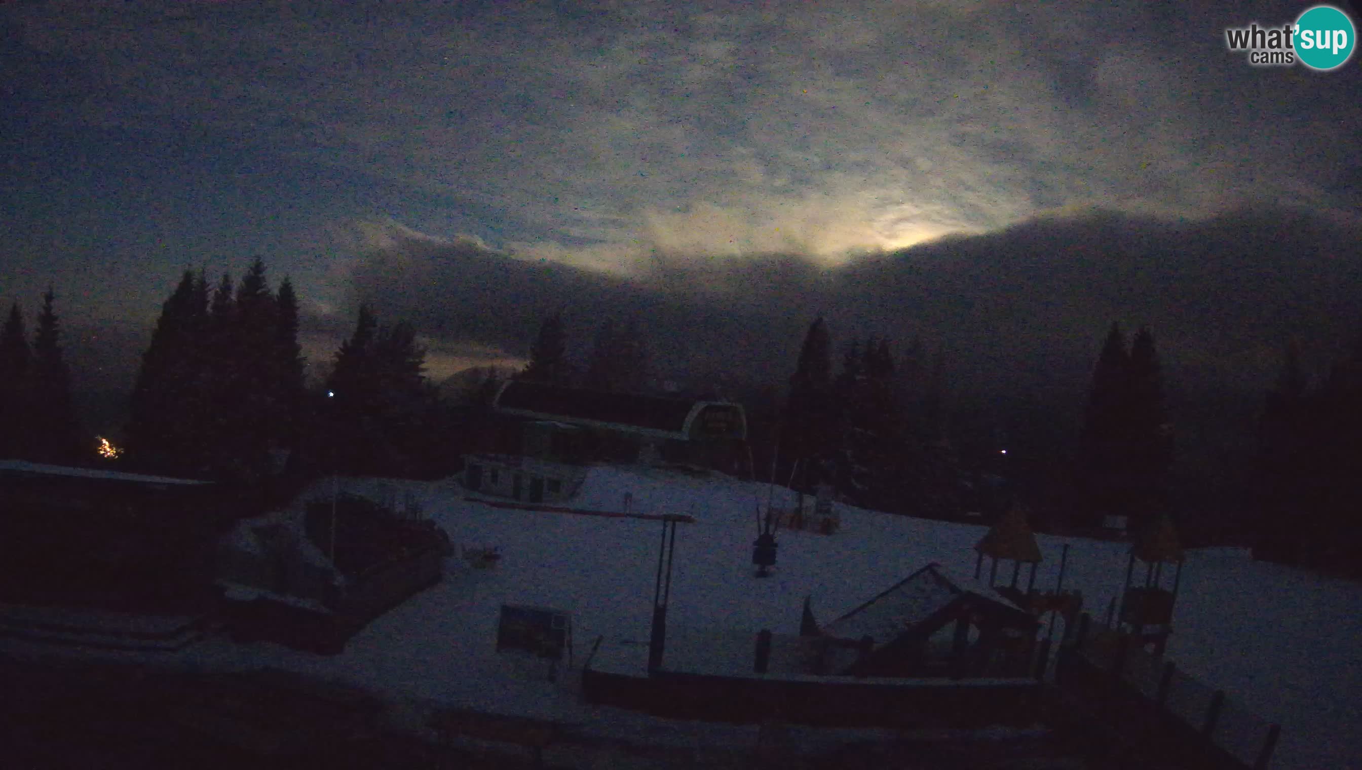 Web kamera Počivalo – Alpska Perla | Pogled uživo sa skijališta Cerkno