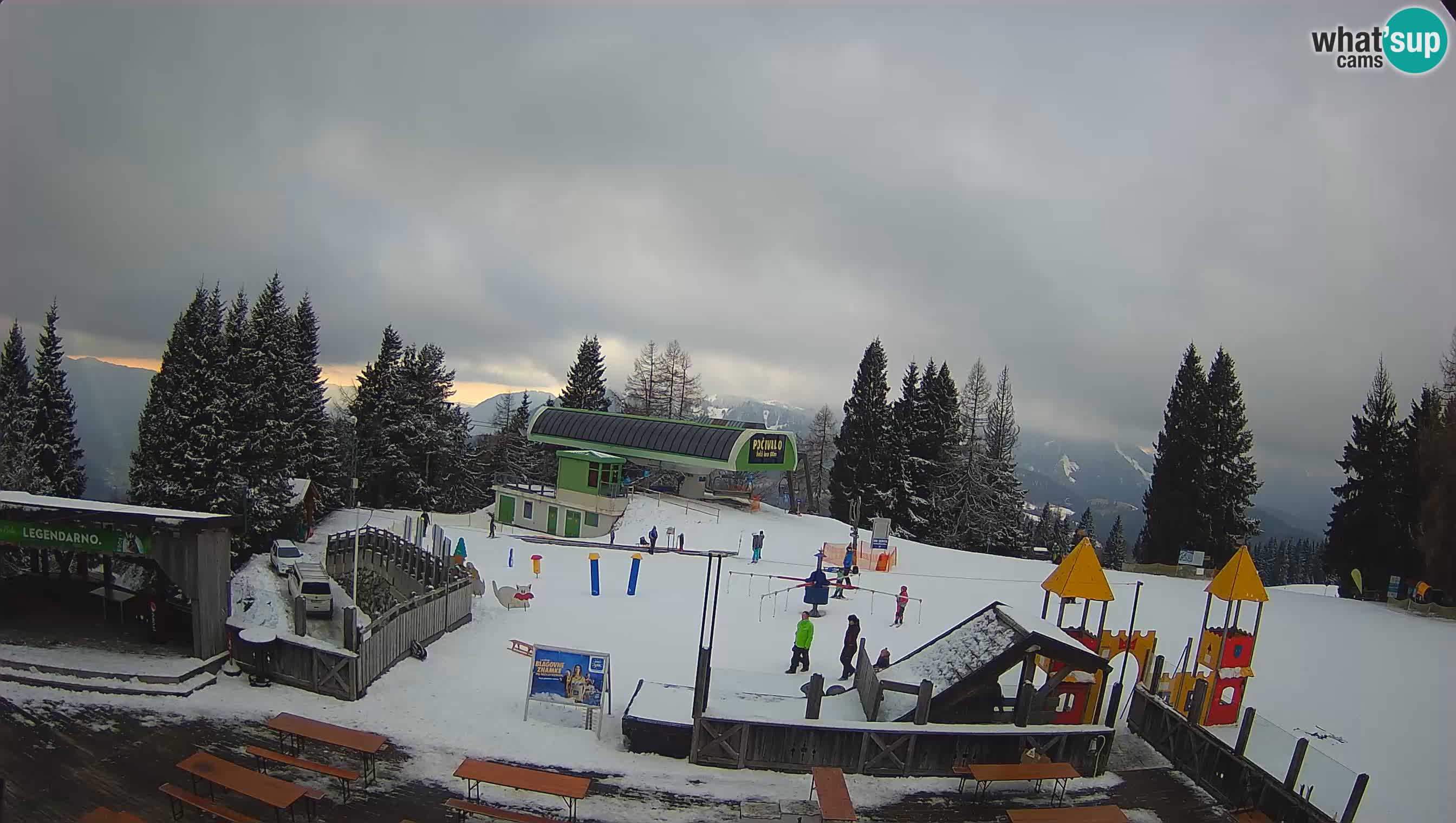 Webcam Počivalo – Alpska Perla | Vista live dalla stazione sciistica di Cerkno