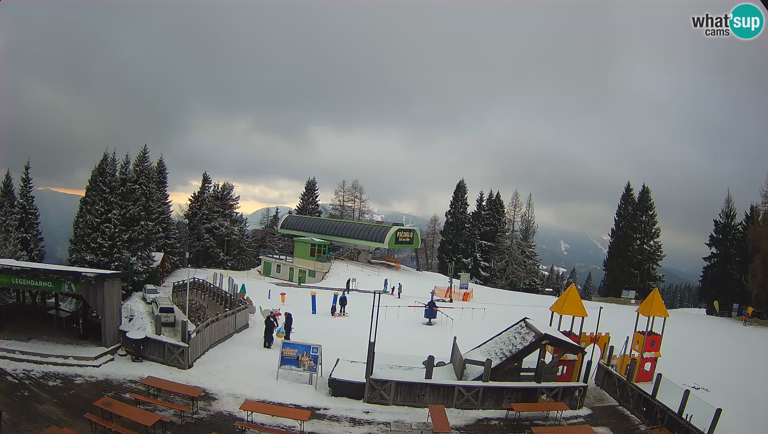 Webcam Počivalo – Alpska Perla | Vista live dalla stazione sciistica di Cerkno