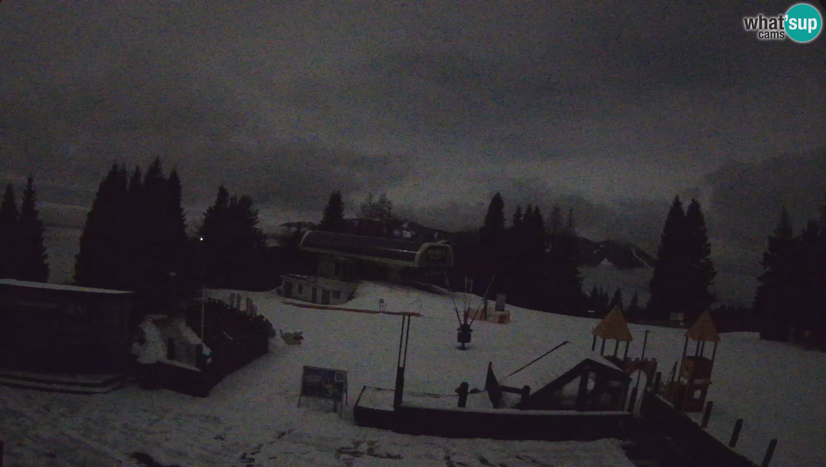 Cámara web Počivalo – Alpska Perla | Vista en vivo desde la estación de esquí Cerkno