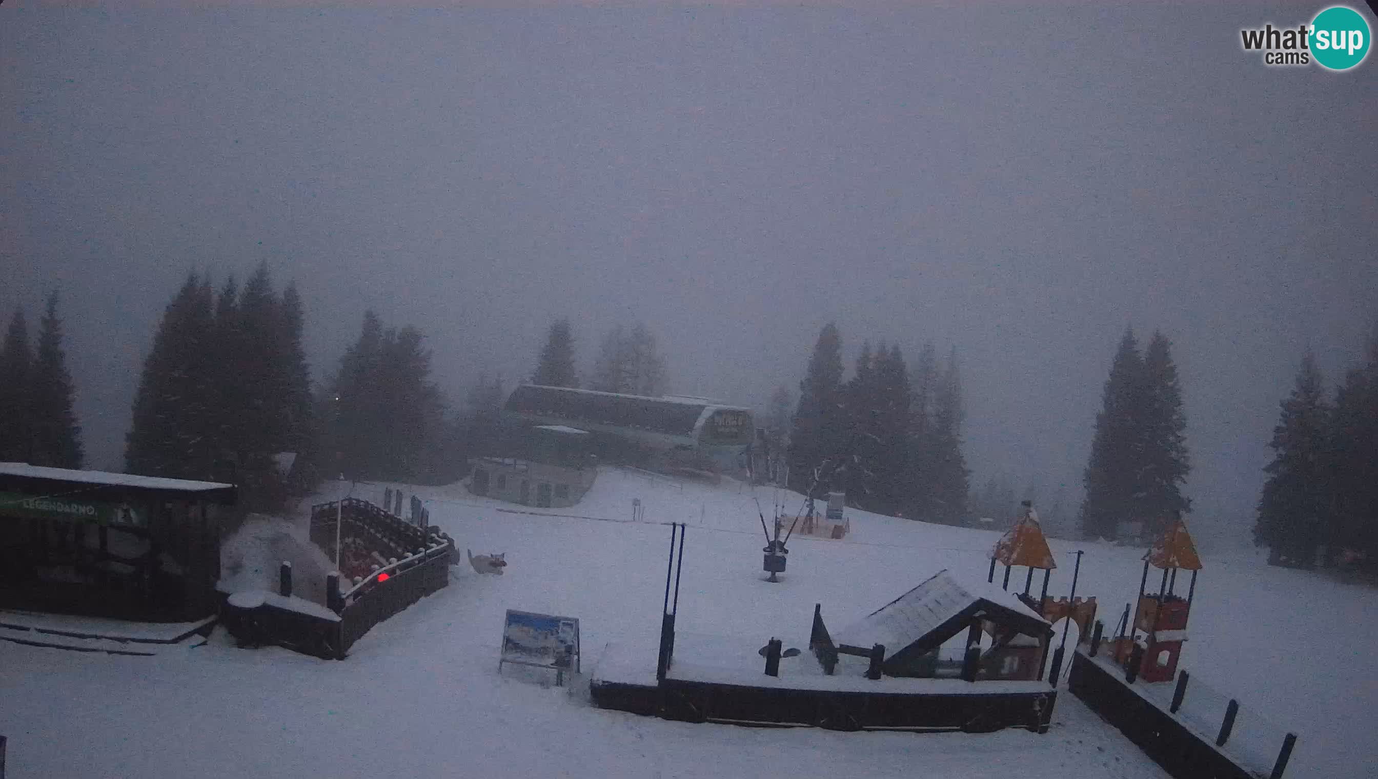 Alpska Perla Ski center Cerkno Počivalo webcam – Slovenia