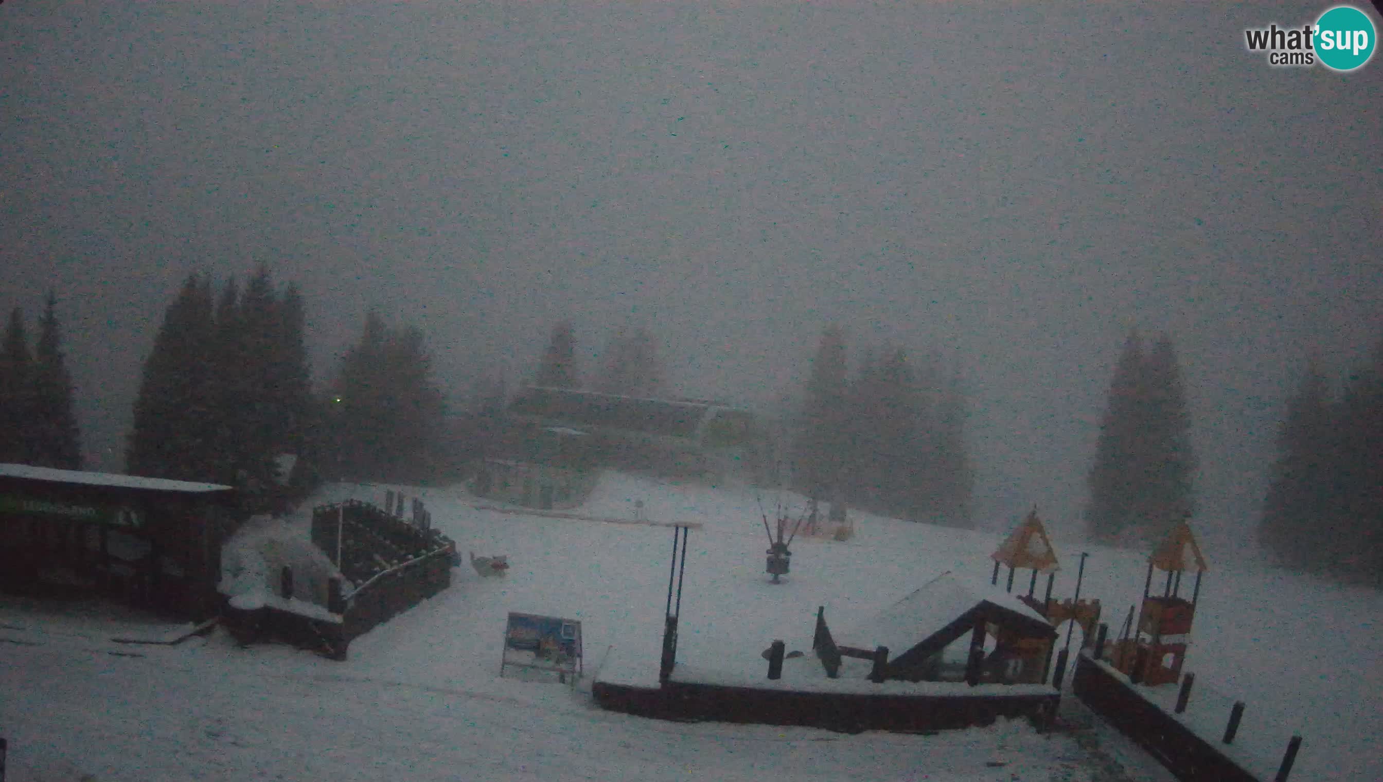 Alpska Perla Ski hotel Cerkno Počivalo webcam – Slovenia