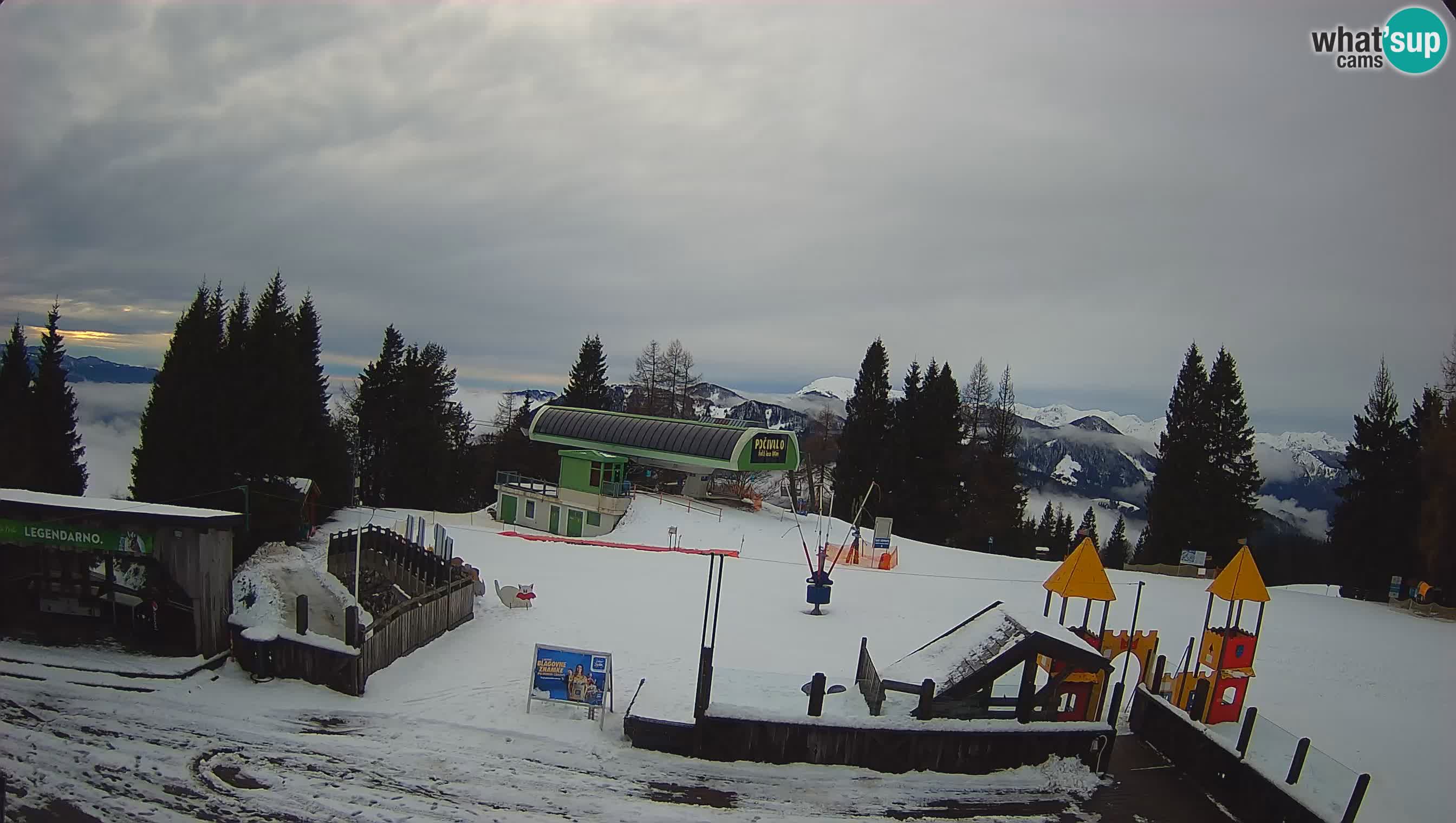 Alpska Perla Ski hotel Cerkno Počivalo webcam – Slovenia