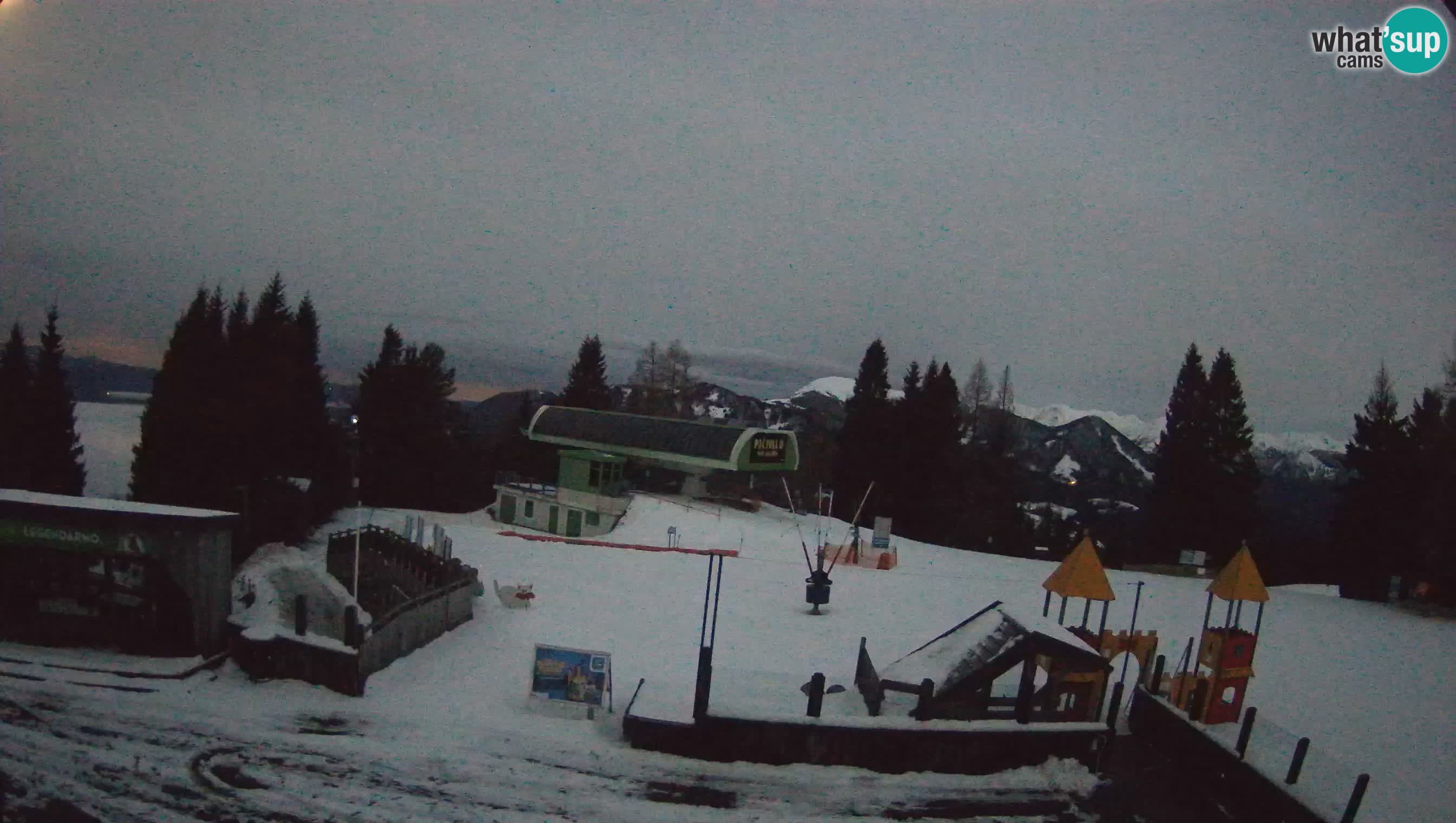 Alpska Perla Ski center Cerkno Počivalo webcam – Slovenia