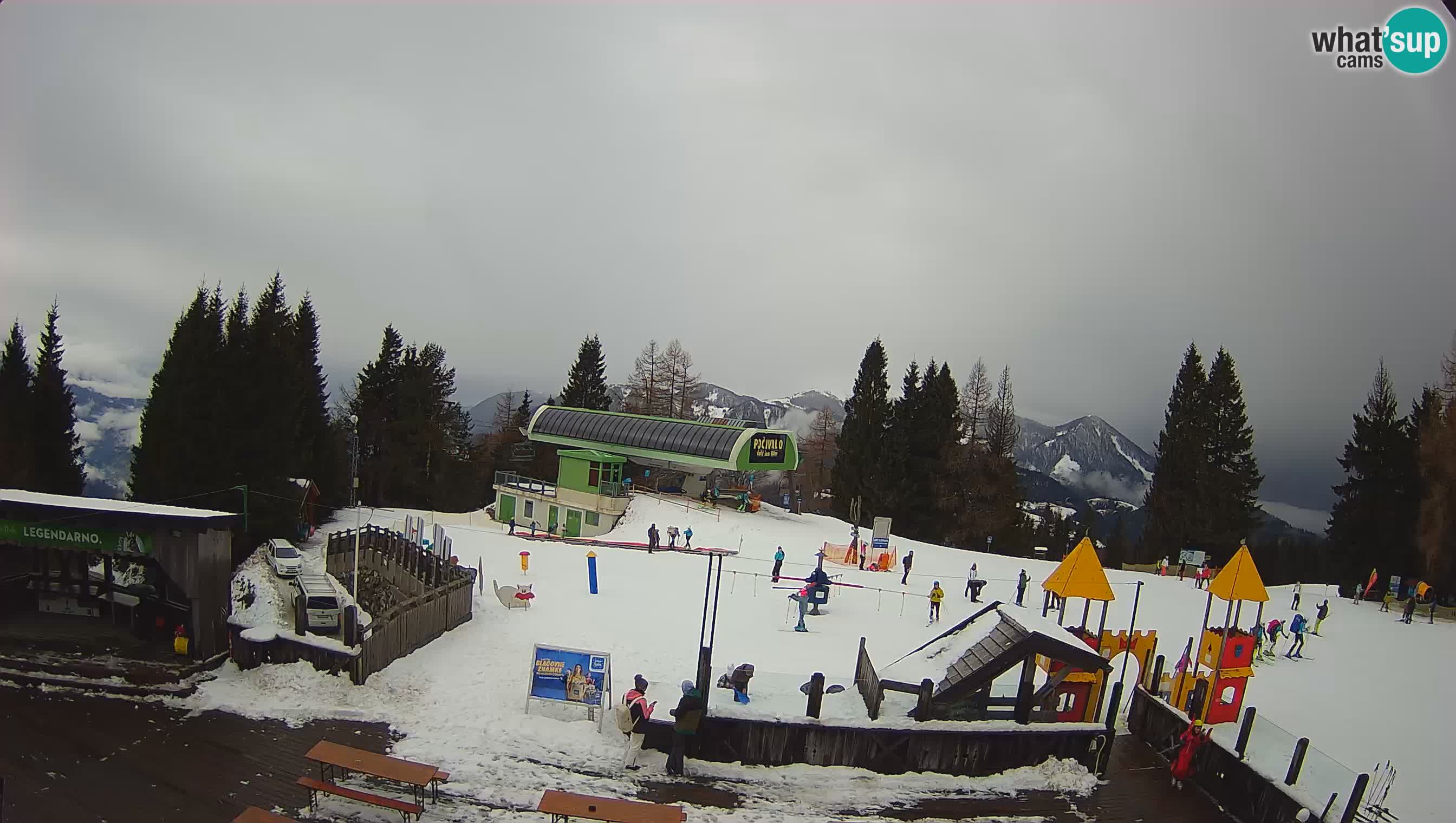Alpska Perla Ski center Cerkno Počivalo webcam – Slovenia