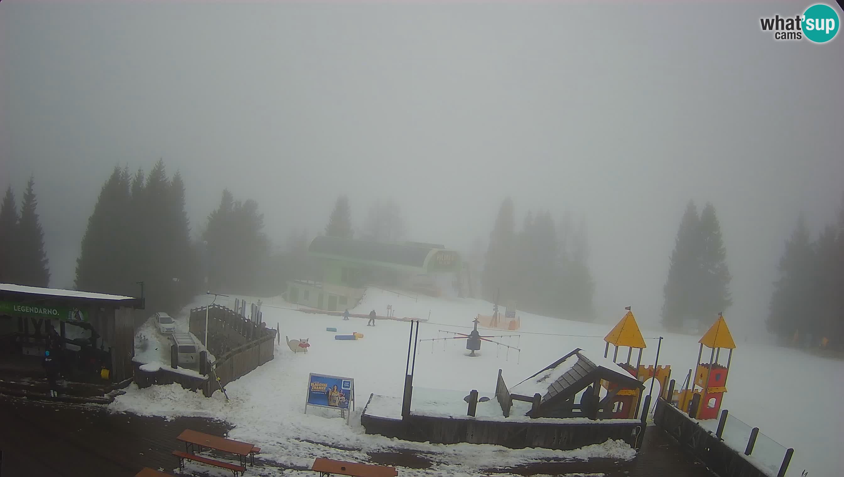 Alpska Perla Ski center Cerkno Počivalo webcam – Slovenia