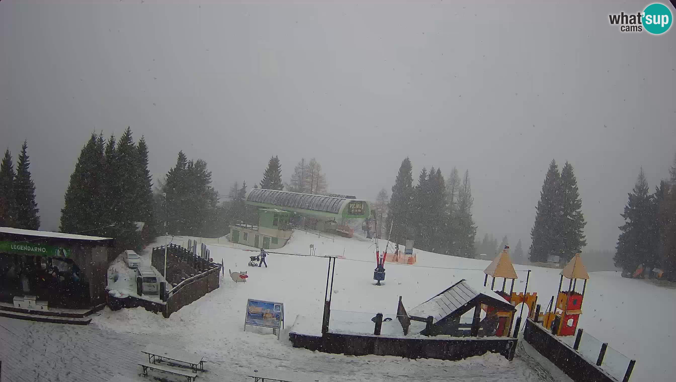 Cámara web Počivalo – Alpska Perla | Vista en vivo desde la estación de esquí Cerkno