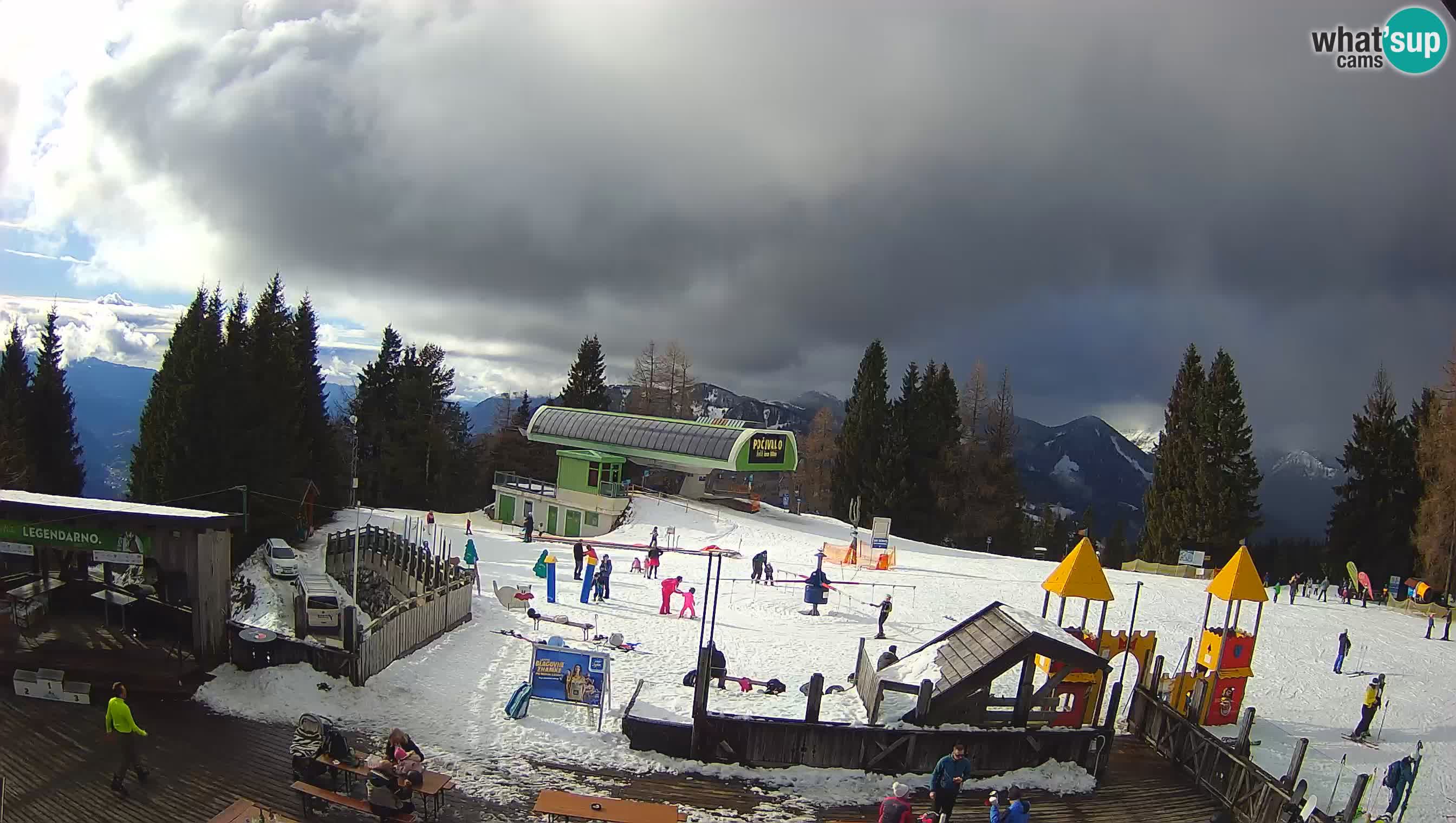 Cámara web Počivalo – Alpska Perla | Vista en vivo desde la estación de esquí Cerkno