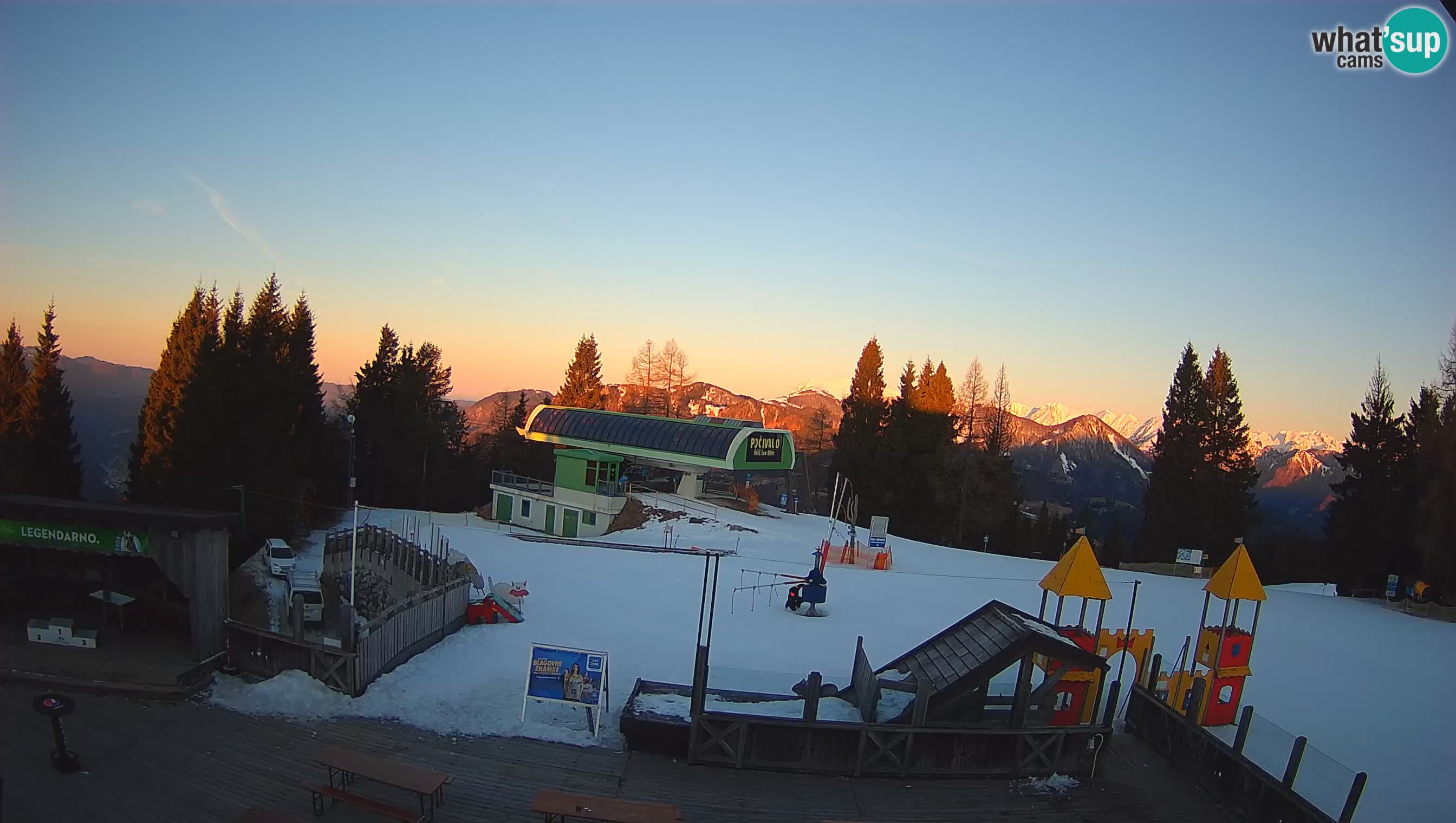 Webcam de la station de ski des Alpes slovènes à Cerkno Počivalo