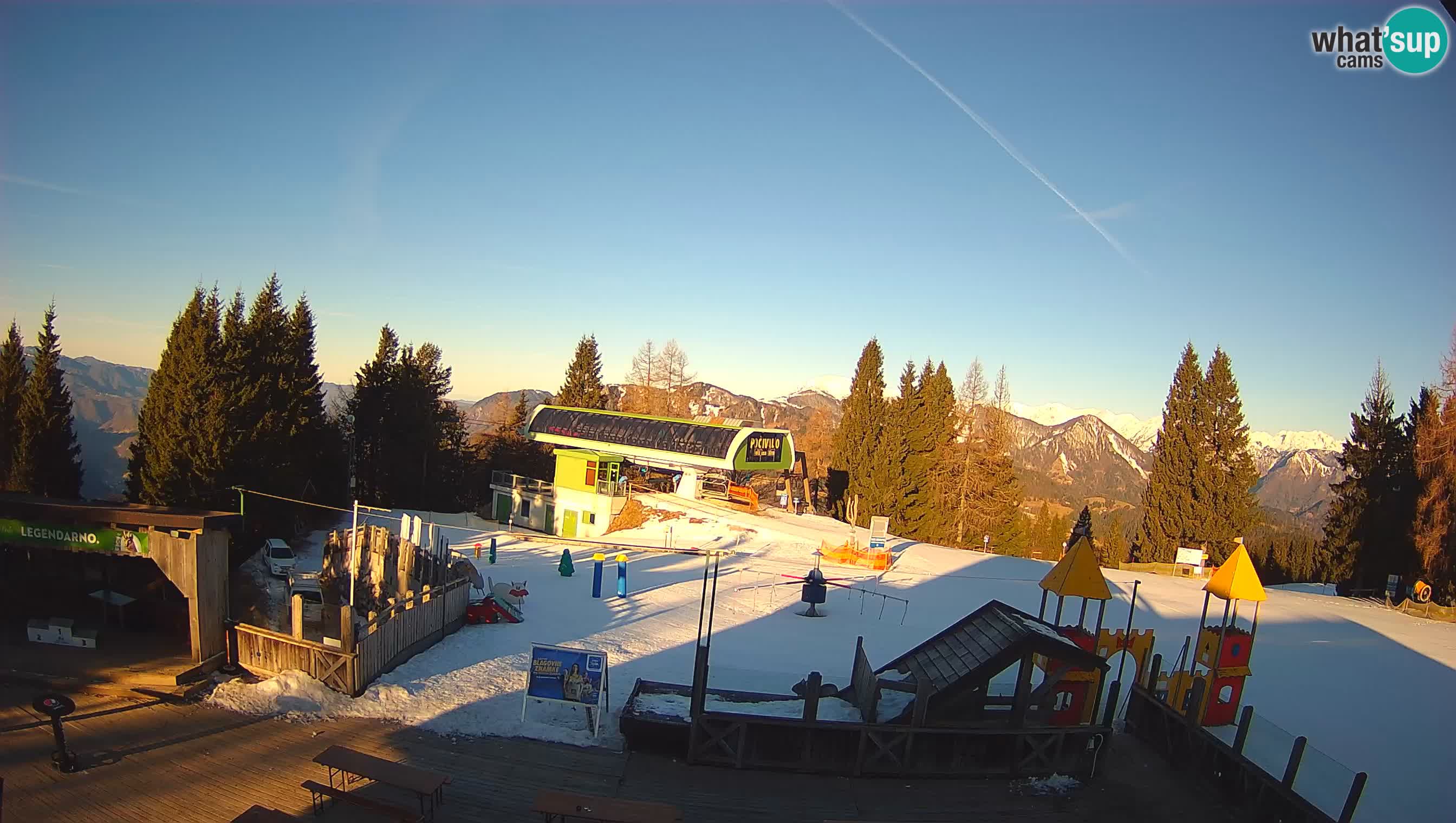 Spletna kamera Počivalo – Alpska Perla | Pogled v živo iz smučišča Cerkno