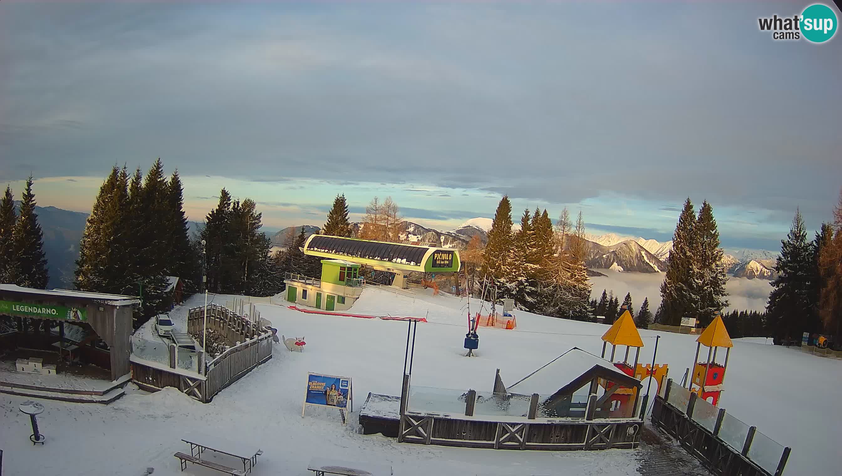 Spletna kamera Počivalo – Alpska Perla | Pogled v živo iz smučišča Cerkno