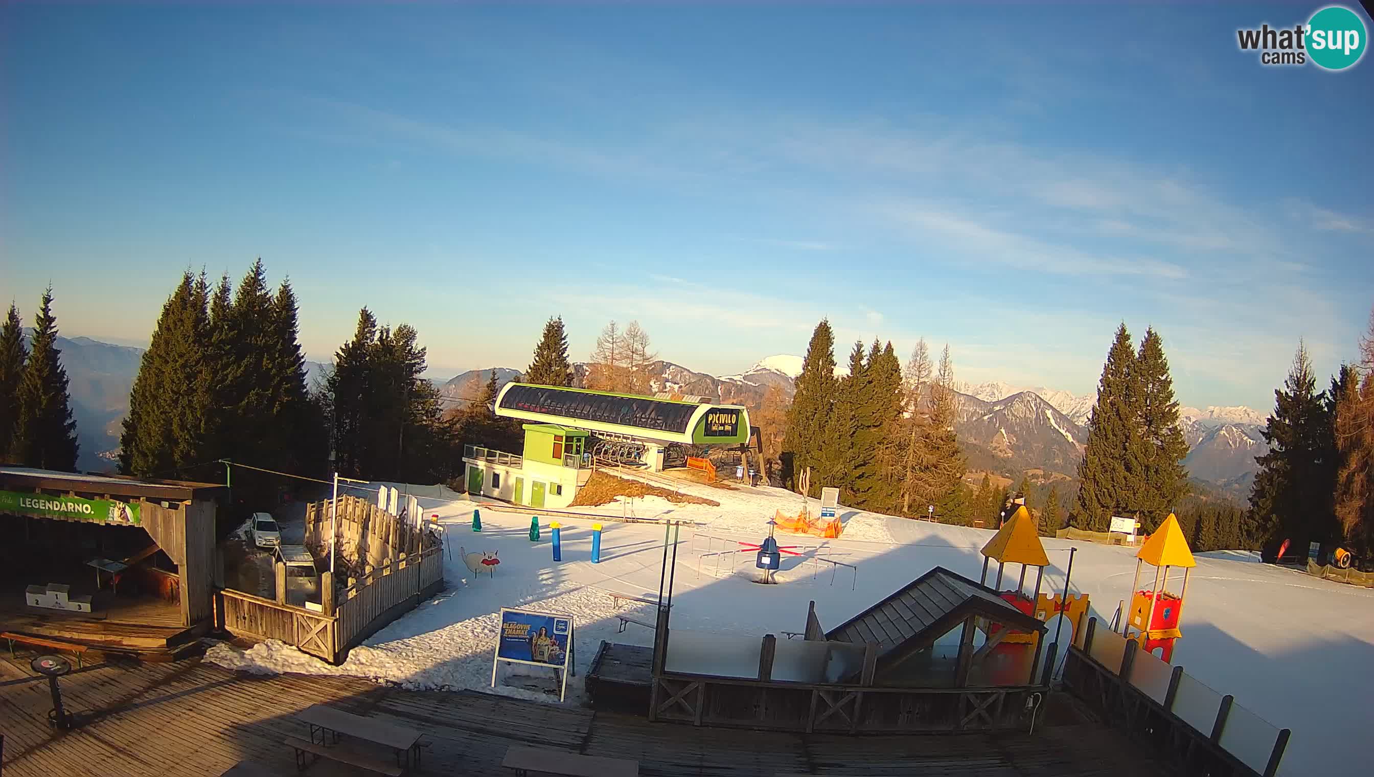 Alpska Perla Ski center Cerkno Počivalo webcam – Slovenia
