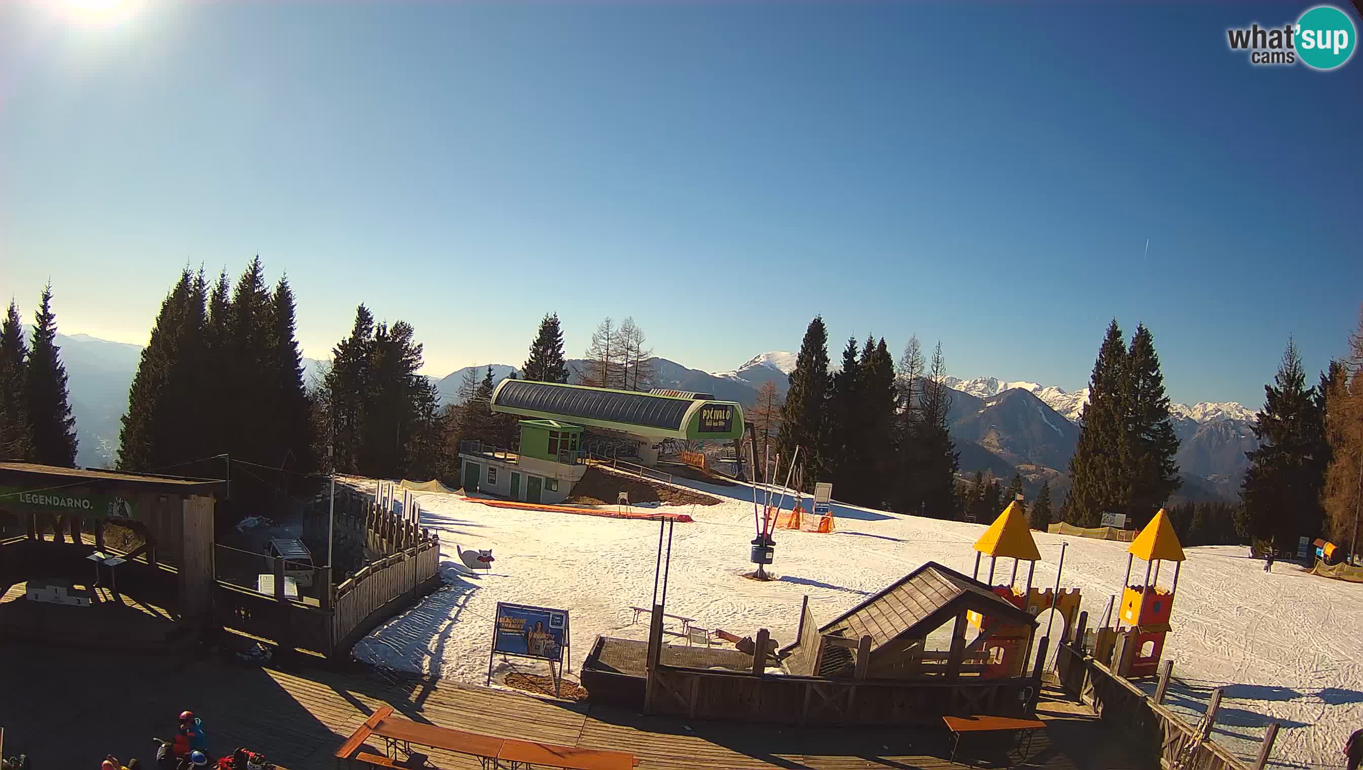 Alpska Perla Ski center Cerkno Počivalo webcam – Slovenia