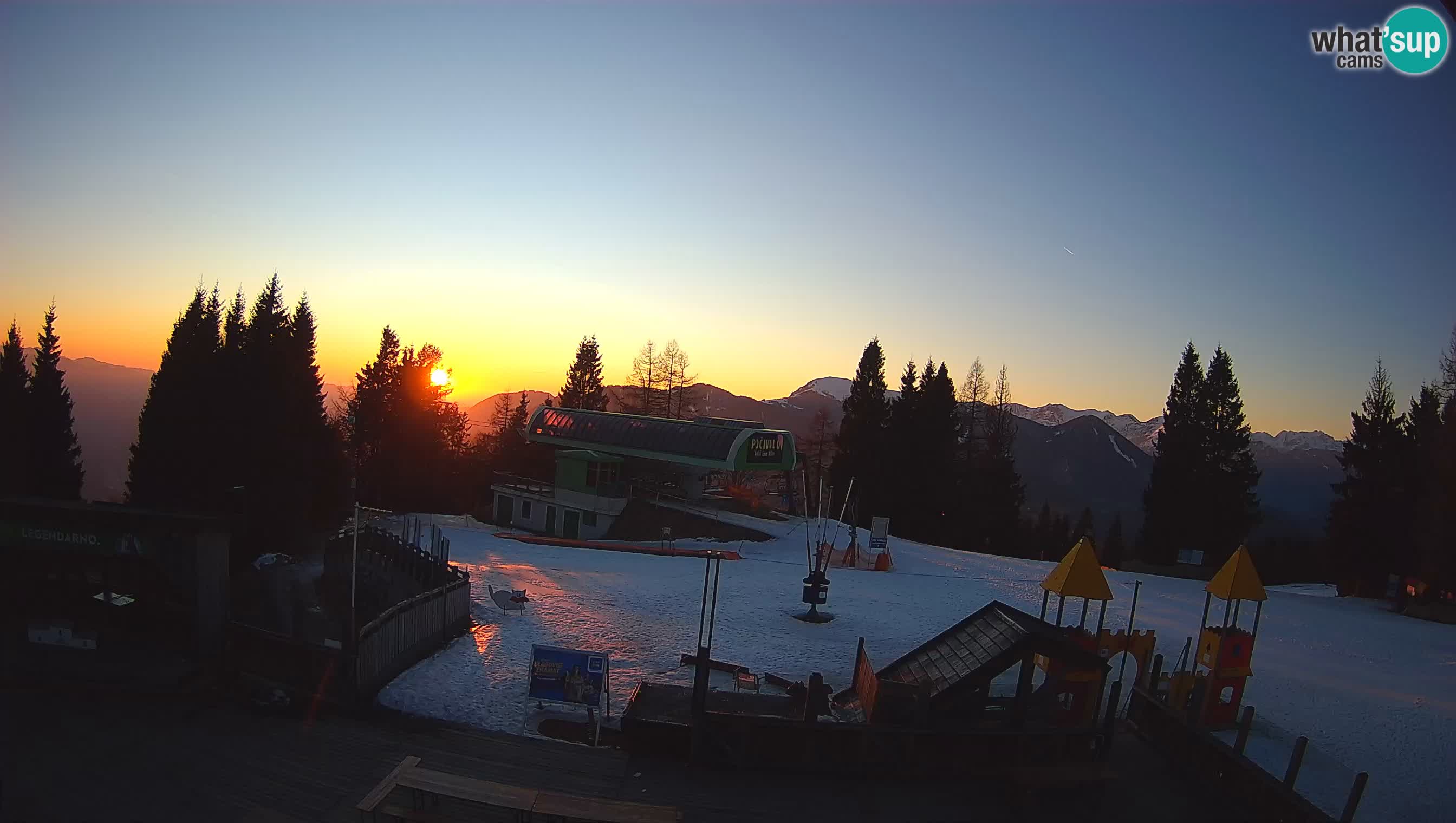 Alpska Perla kamera Cerkno Počivalo