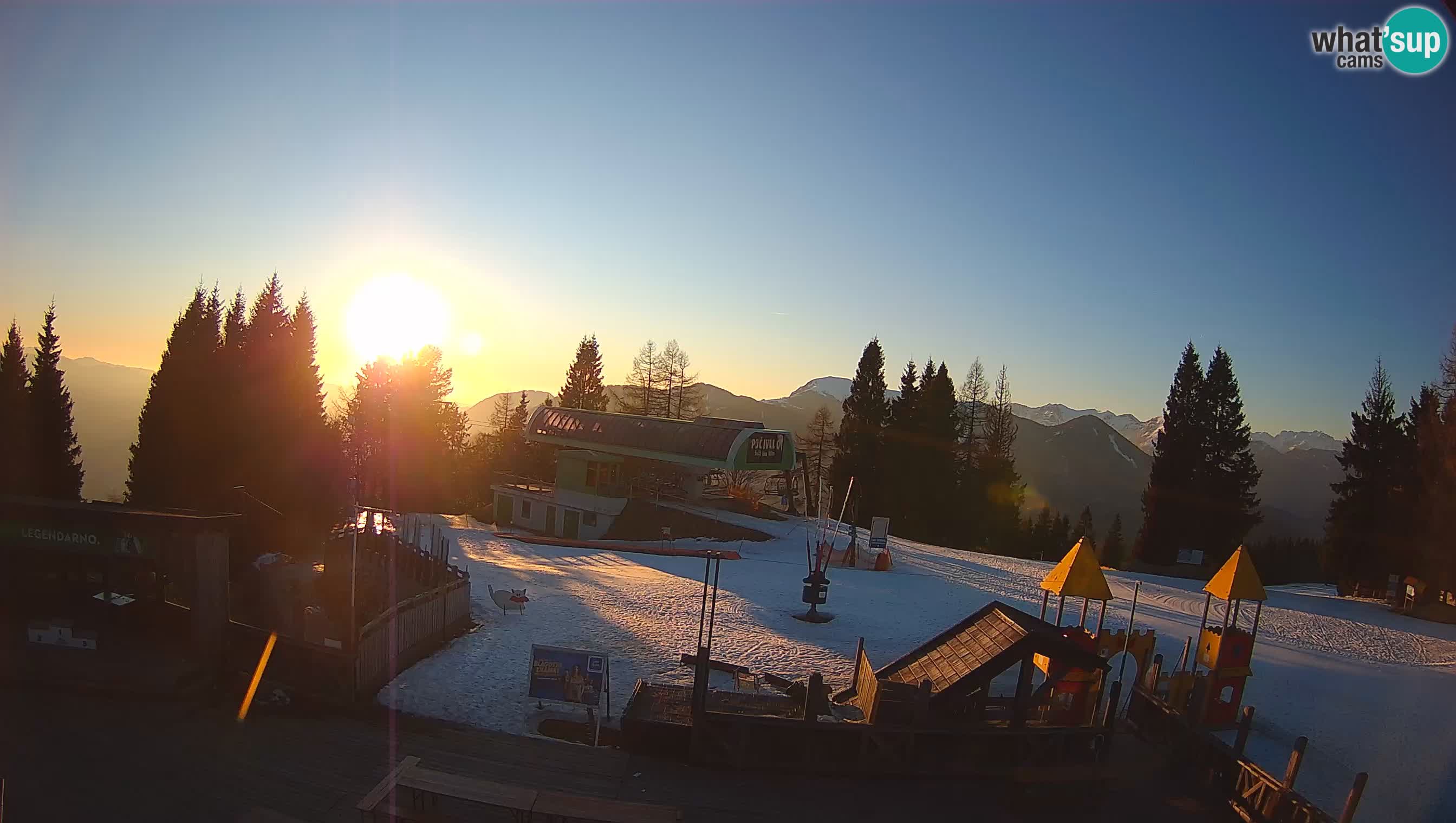 Alpska Perla Ski hotel Cerkno Počivalo webcam – Slovenia