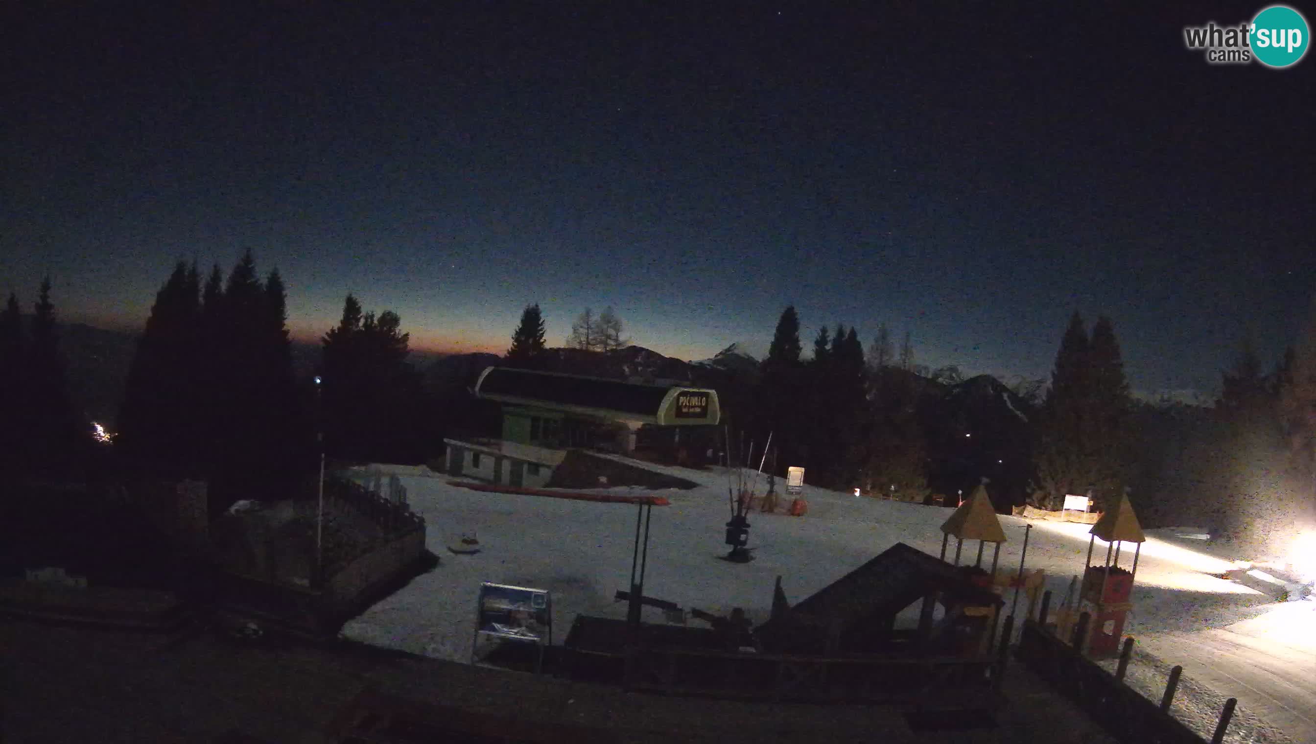 Alpska Perla Ski center Cerkno Počivalo webcam – Slovenia