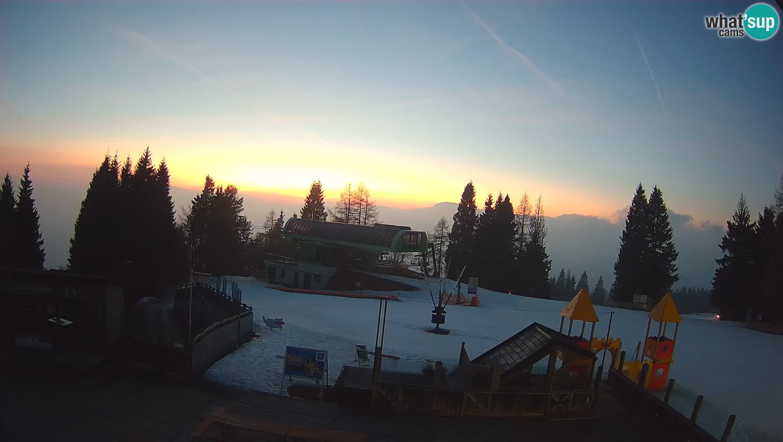 Cámara web Počivalo – Alpska Perla | Vista en vivo desde la estación de esquí Cerkno