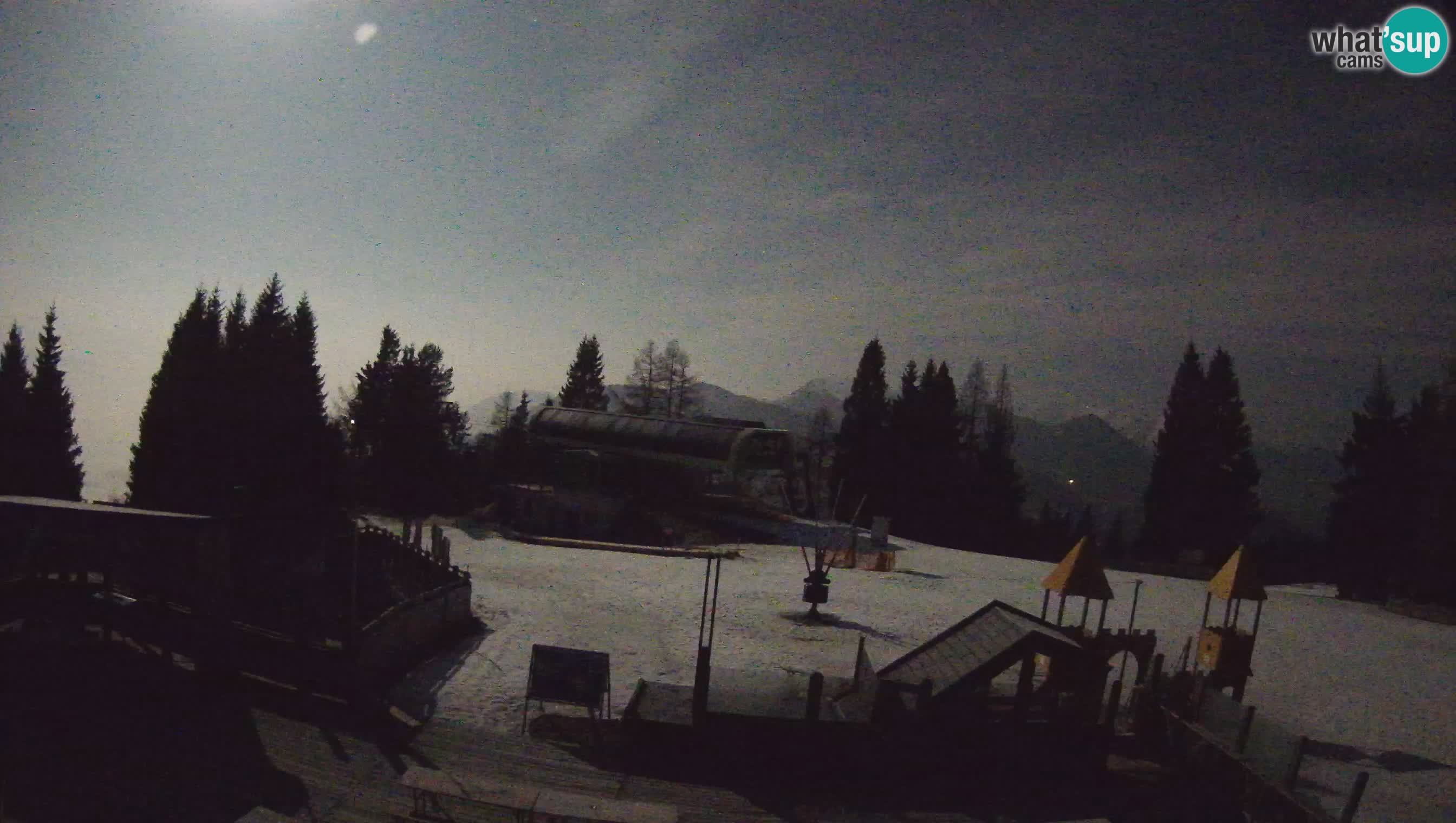Webcam de la station de ski des Alpes slovènes à Cerkno Počivalo