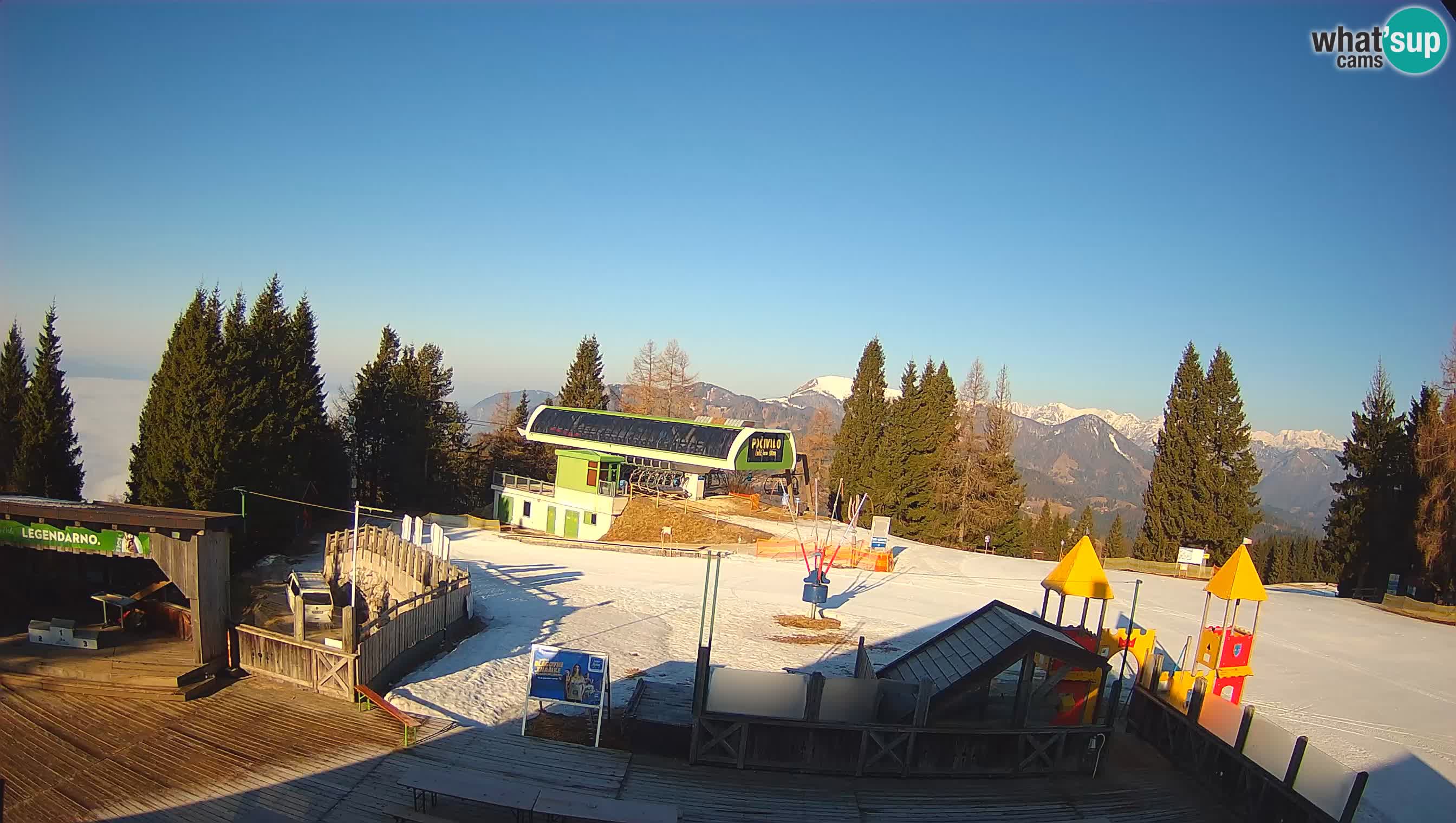 Spletna kamera Počivalo – Alpska Perla | Pogled v živo iz smučišča Cerkno