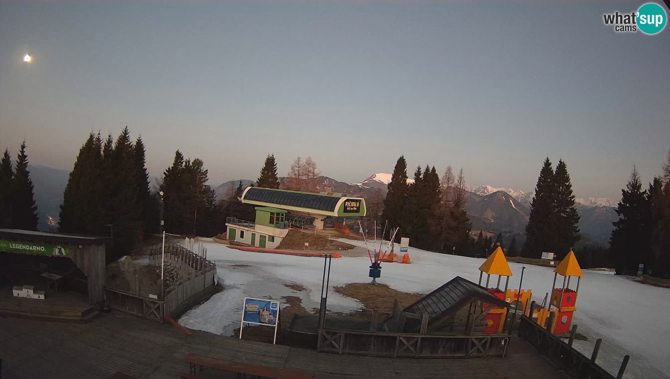 Spletna kamera Počivalo – Alpska Perla | Pogled v živo iz smučišča Cerkno