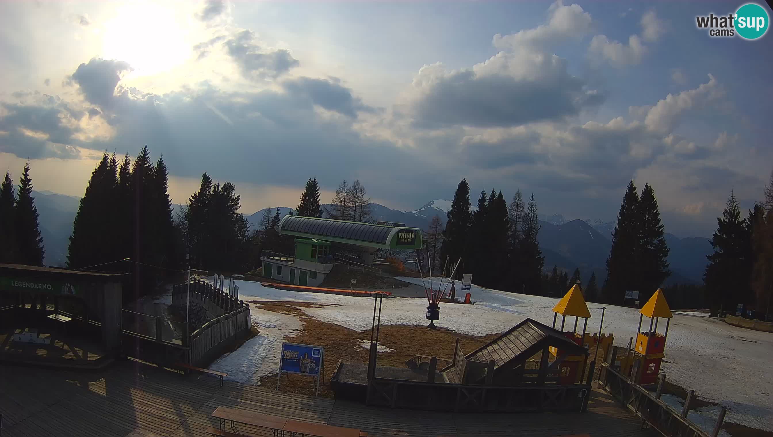 Webcam Počivalo – Alpska Perla | Vista live dalla stazione sciistica di Cerkno