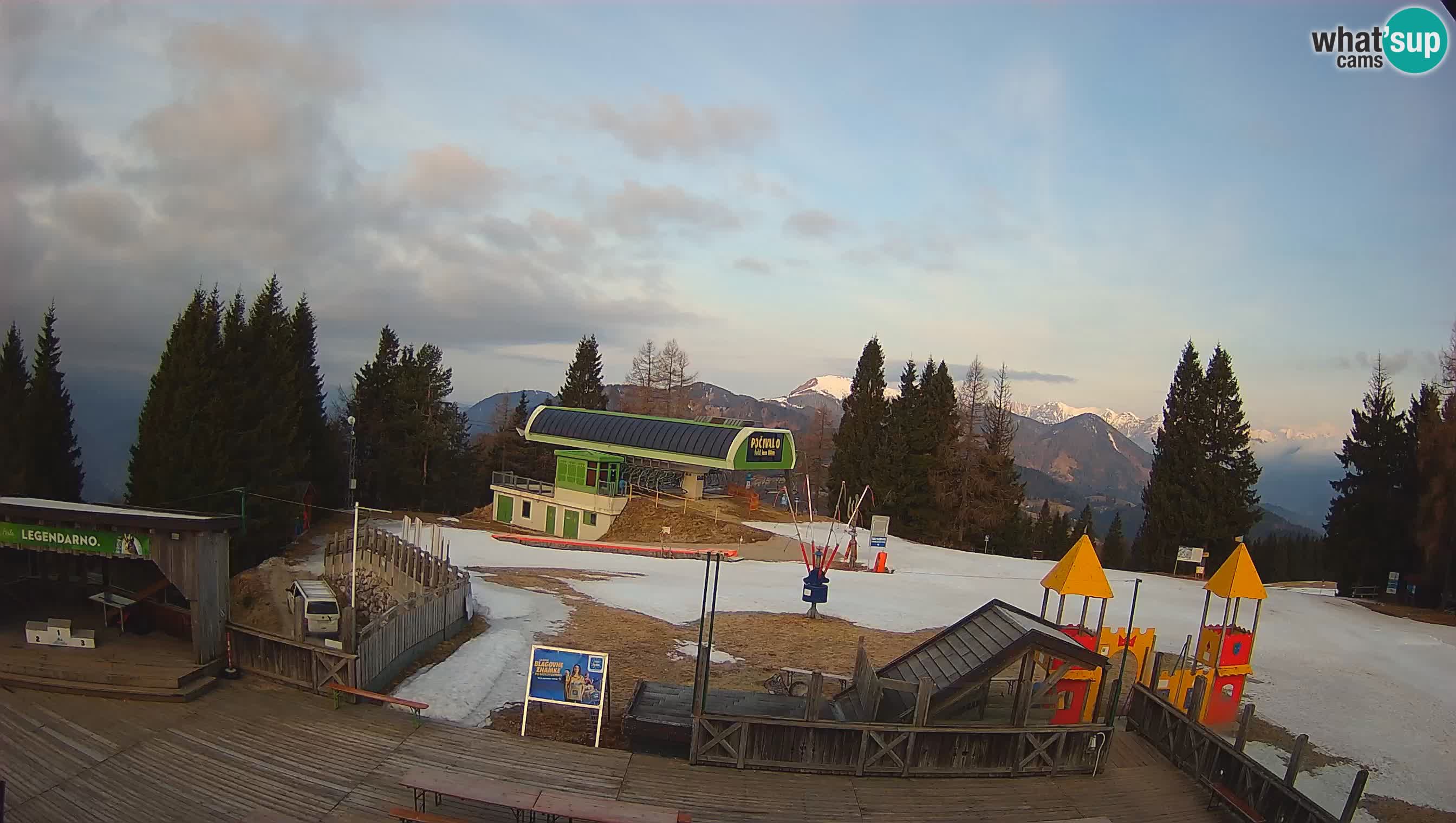 Spletna kamera Počivalo – Alpska Perla | Pogled v živo iz smučišča Cerkno