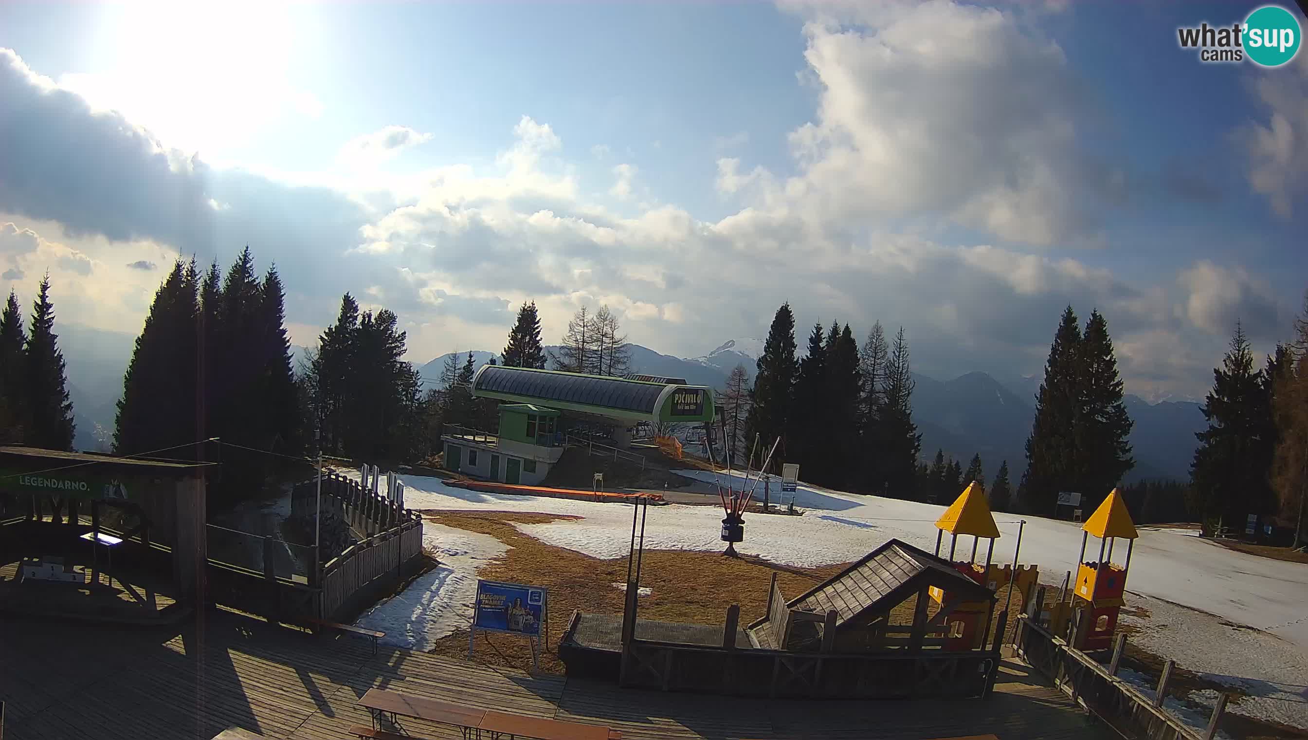 Web kamera Počivalo – Alpska Perla | Pogled uživo sa skijališta Cerkno