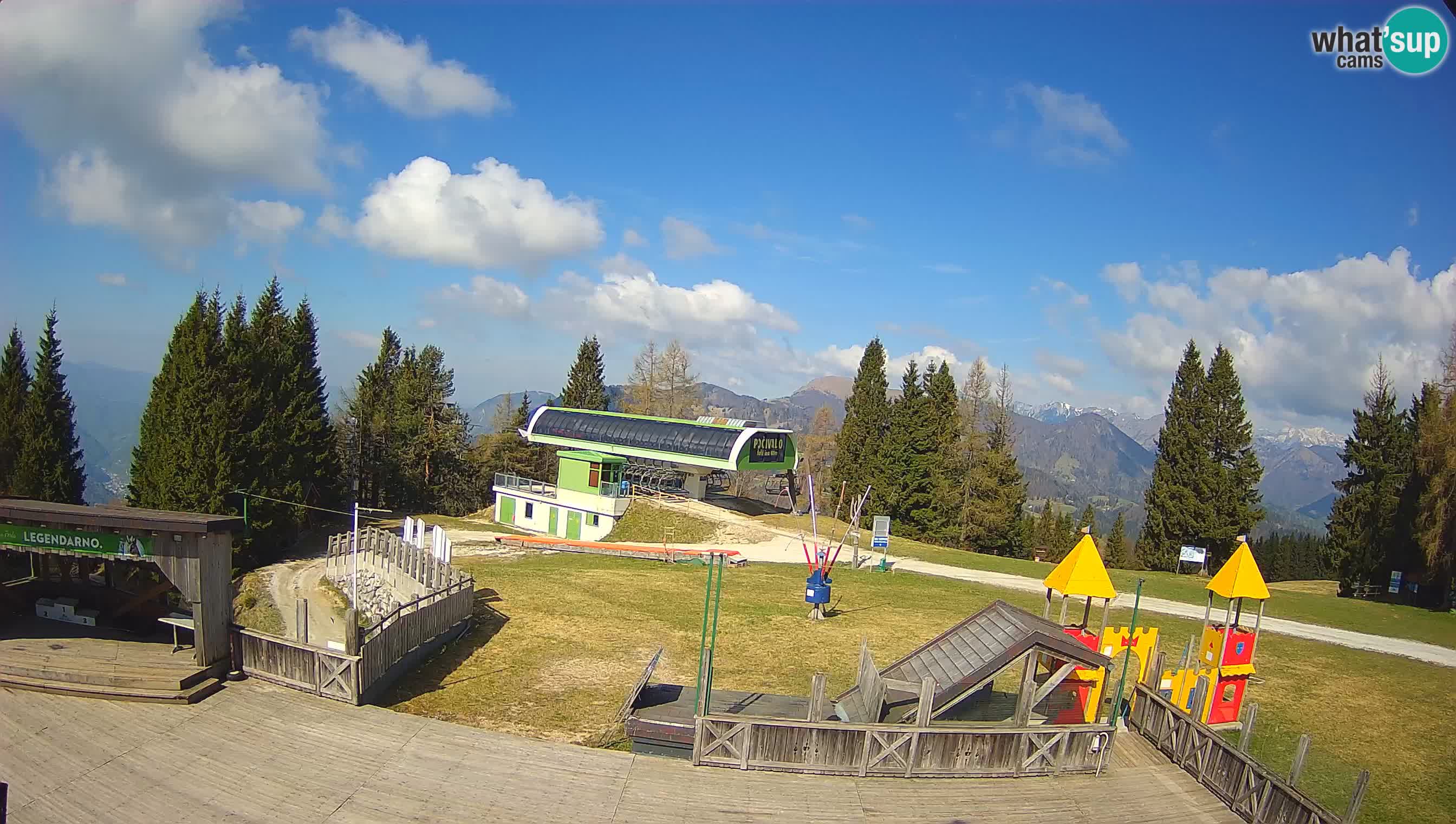 Spletna kamera Počivalo – Alpska Perla | Pogled v živo iz smučišča Cerkno