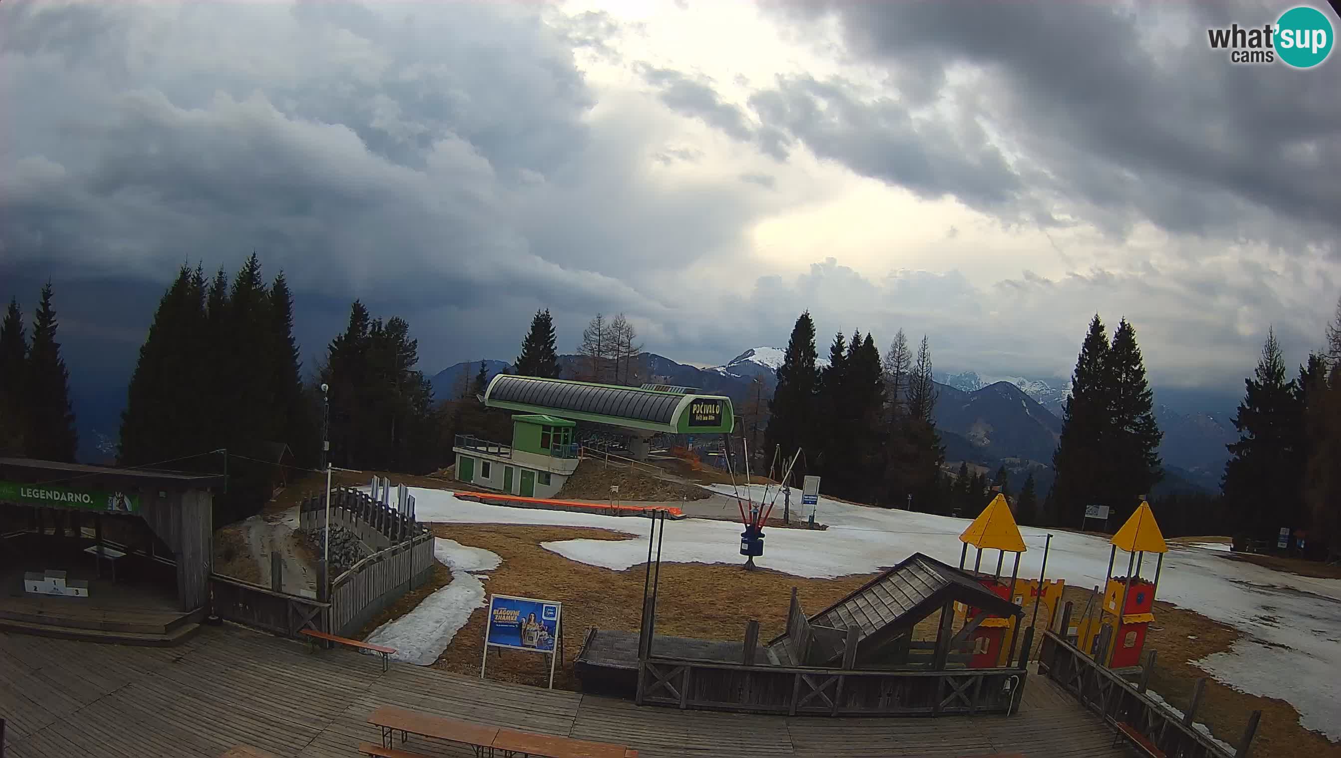 Spletna kamera Počivalo – Alpska Perla | Pogled v živo iz smučišča Cerkno