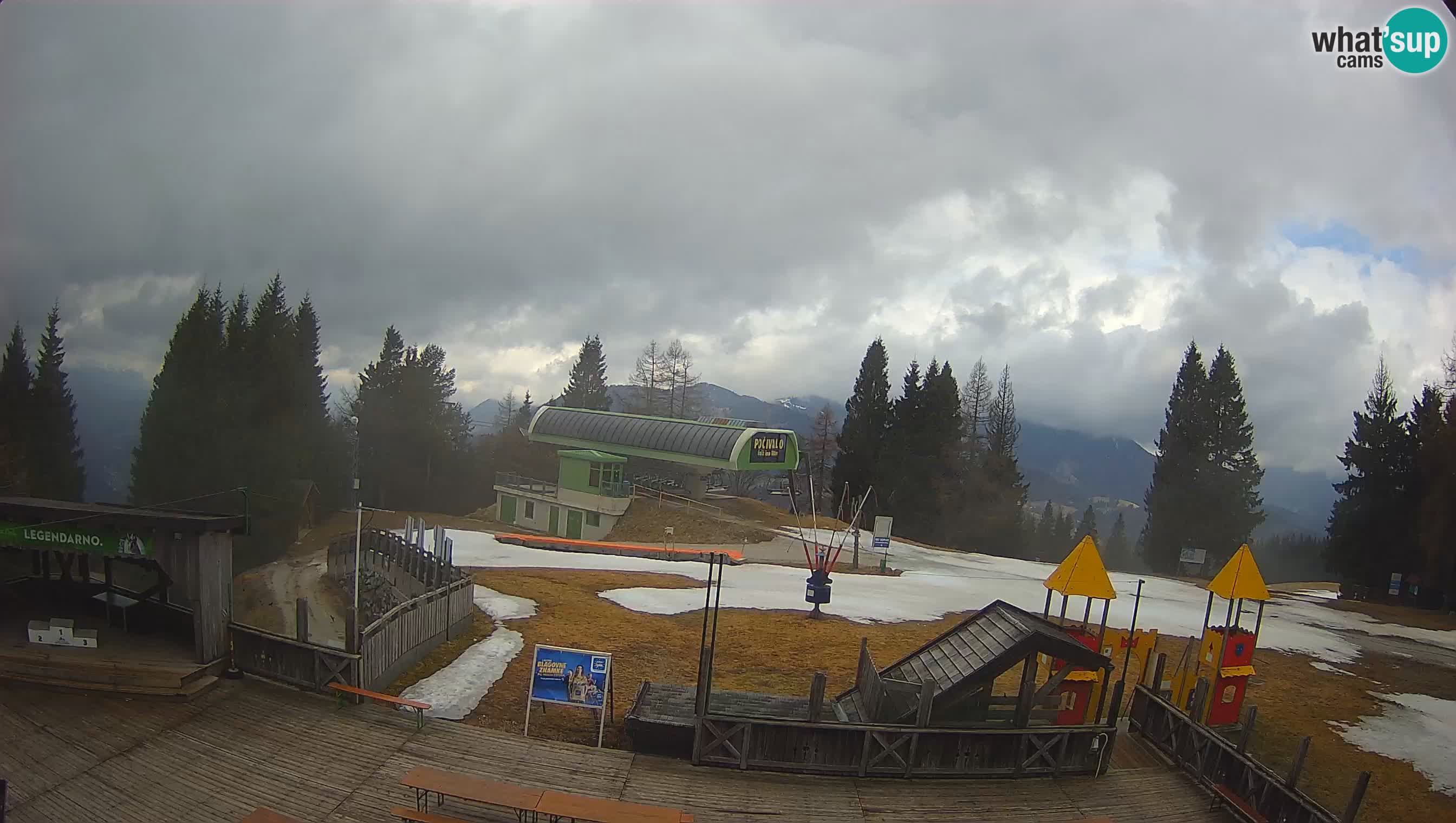 Spletna kamera Počivalo – Alpska Perla | Pogled v živo iz smučišča Cerkno