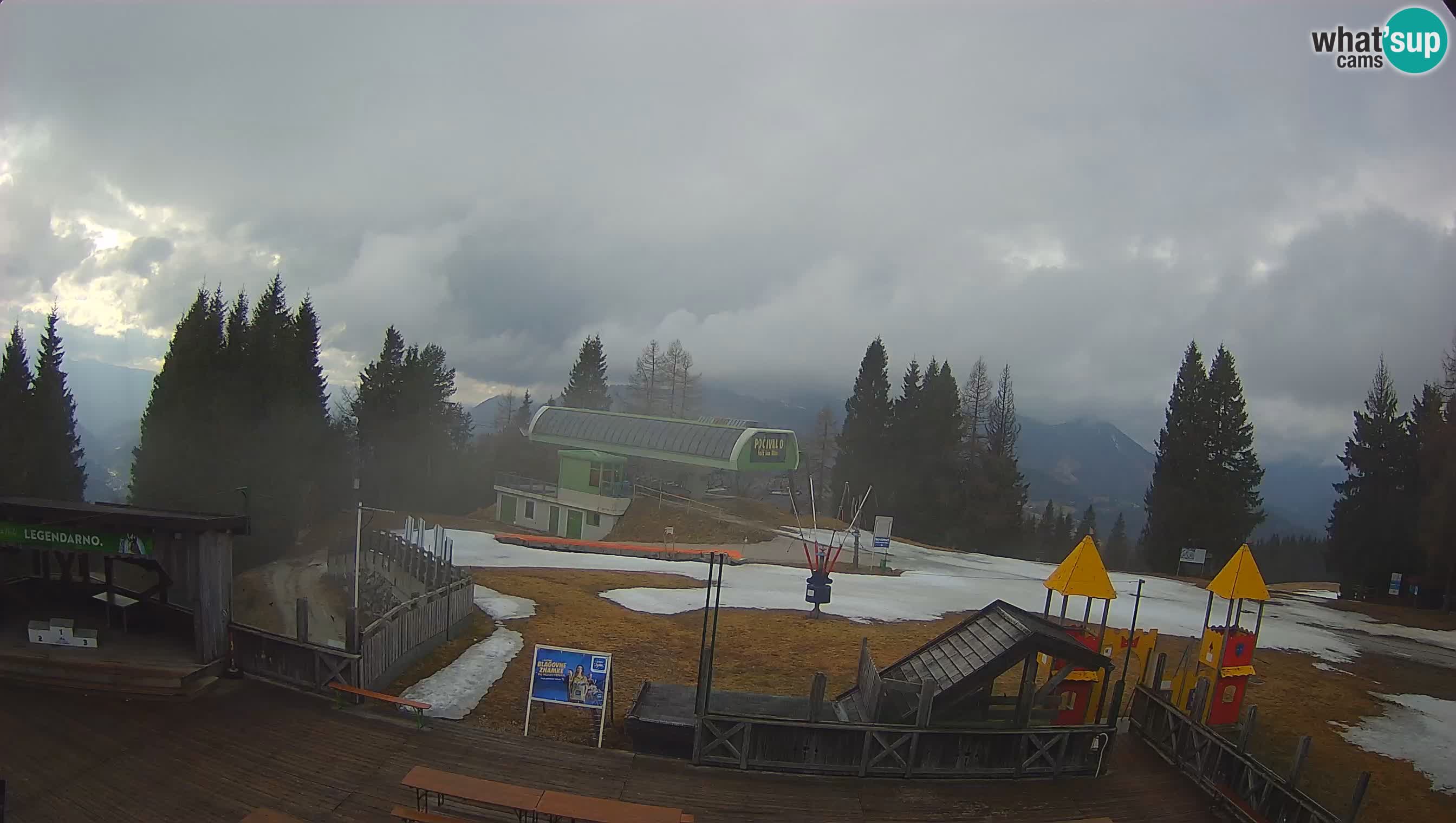 Webcam Počivalo – Alpska Perla | Vista live dalla stazione sciistica di Cerkno