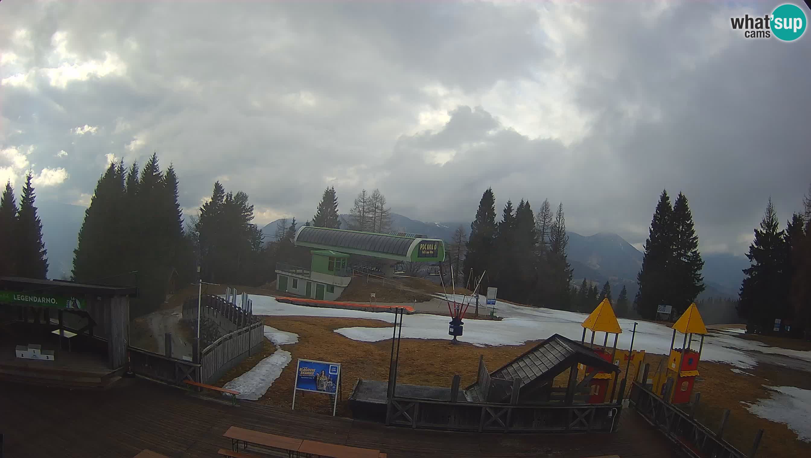 Cámara web Počivalo – Alpska Perla | Vista en vivo desde la estación de esquí Cerkno