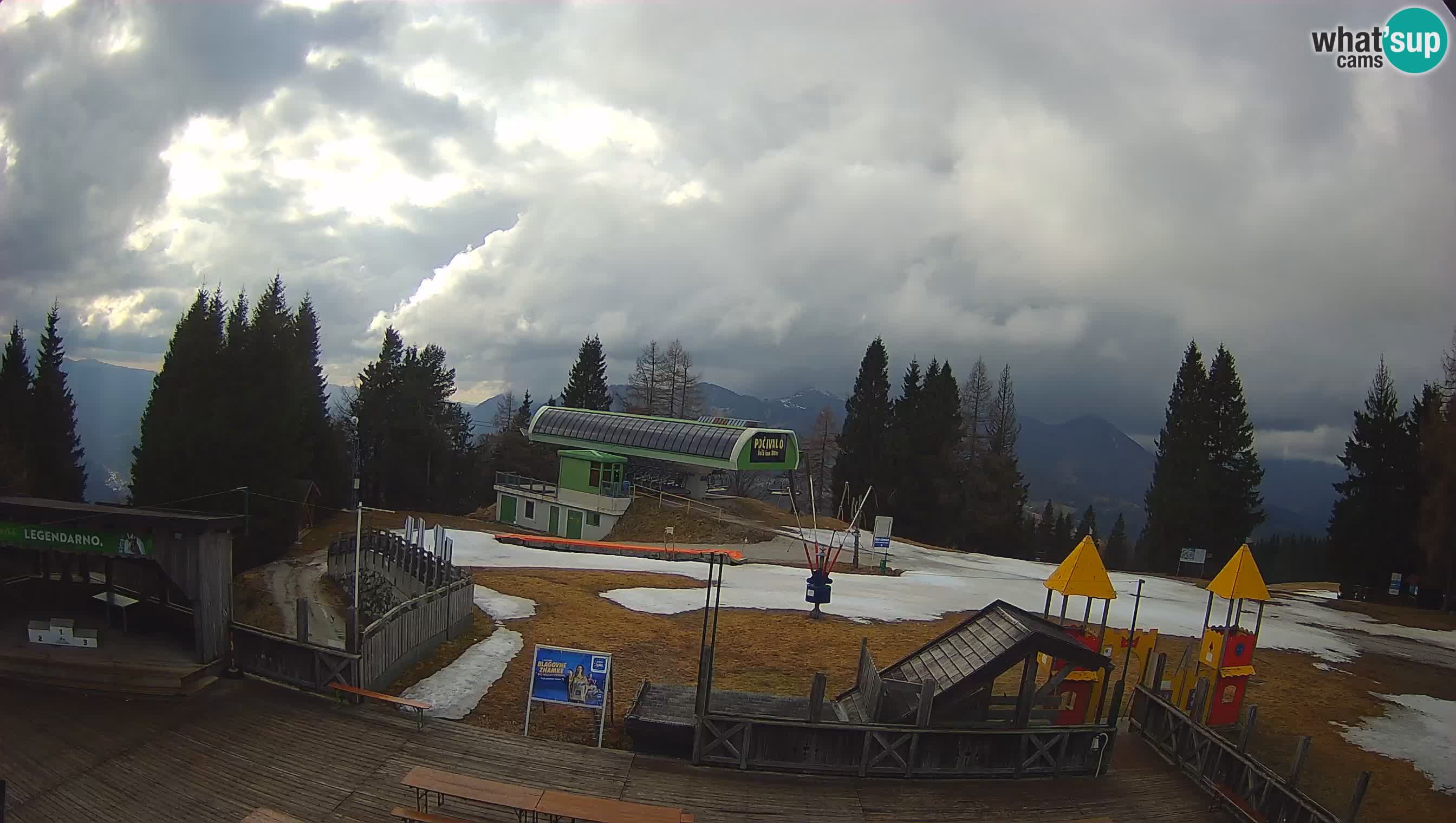 Webcam Počivalo – Alpska Perla | Vista live dalla stazione sciistica di Cerkno