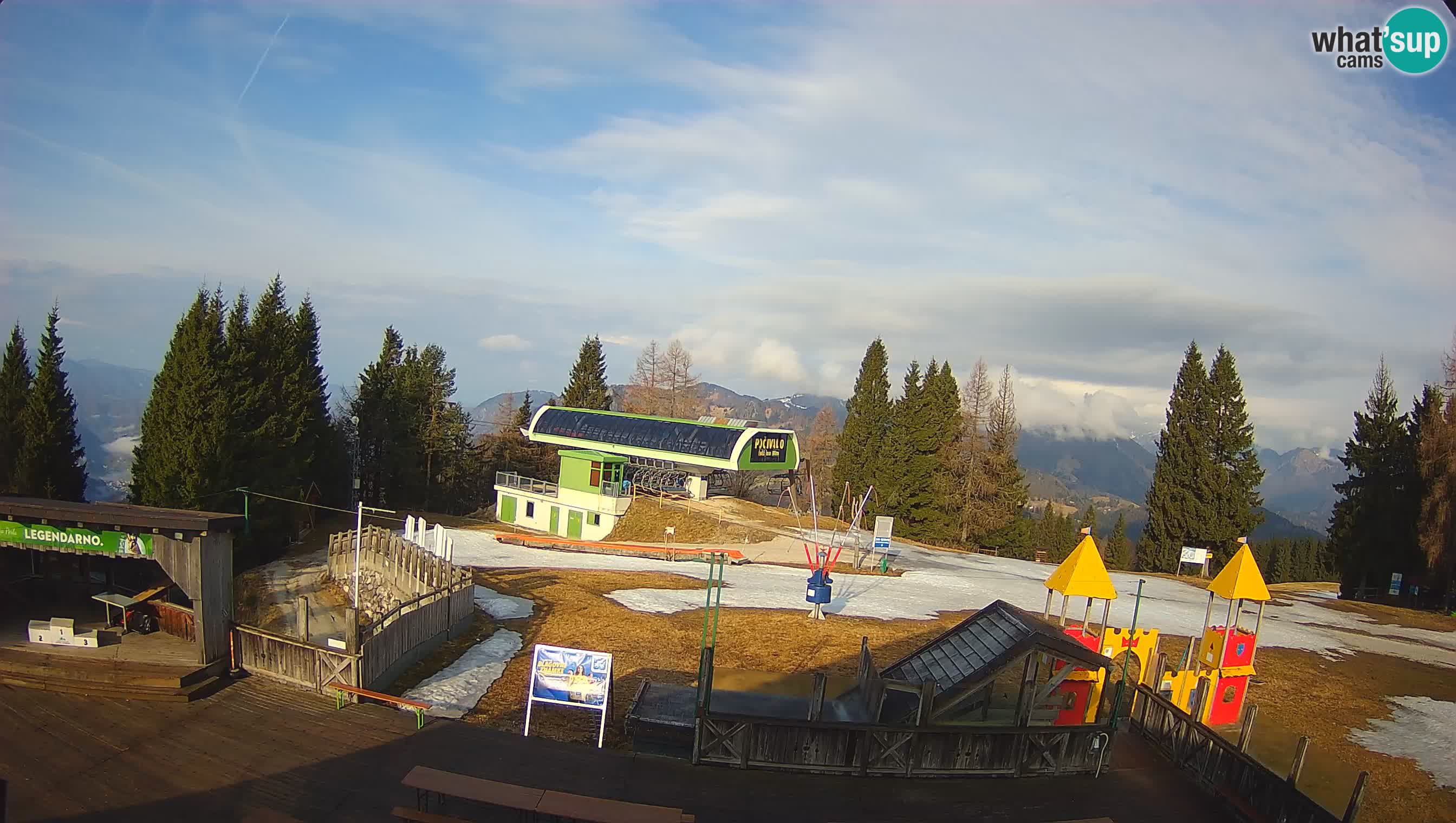 Webcam de la station de ski des Alpes slovènes à Cerkno Počivalo