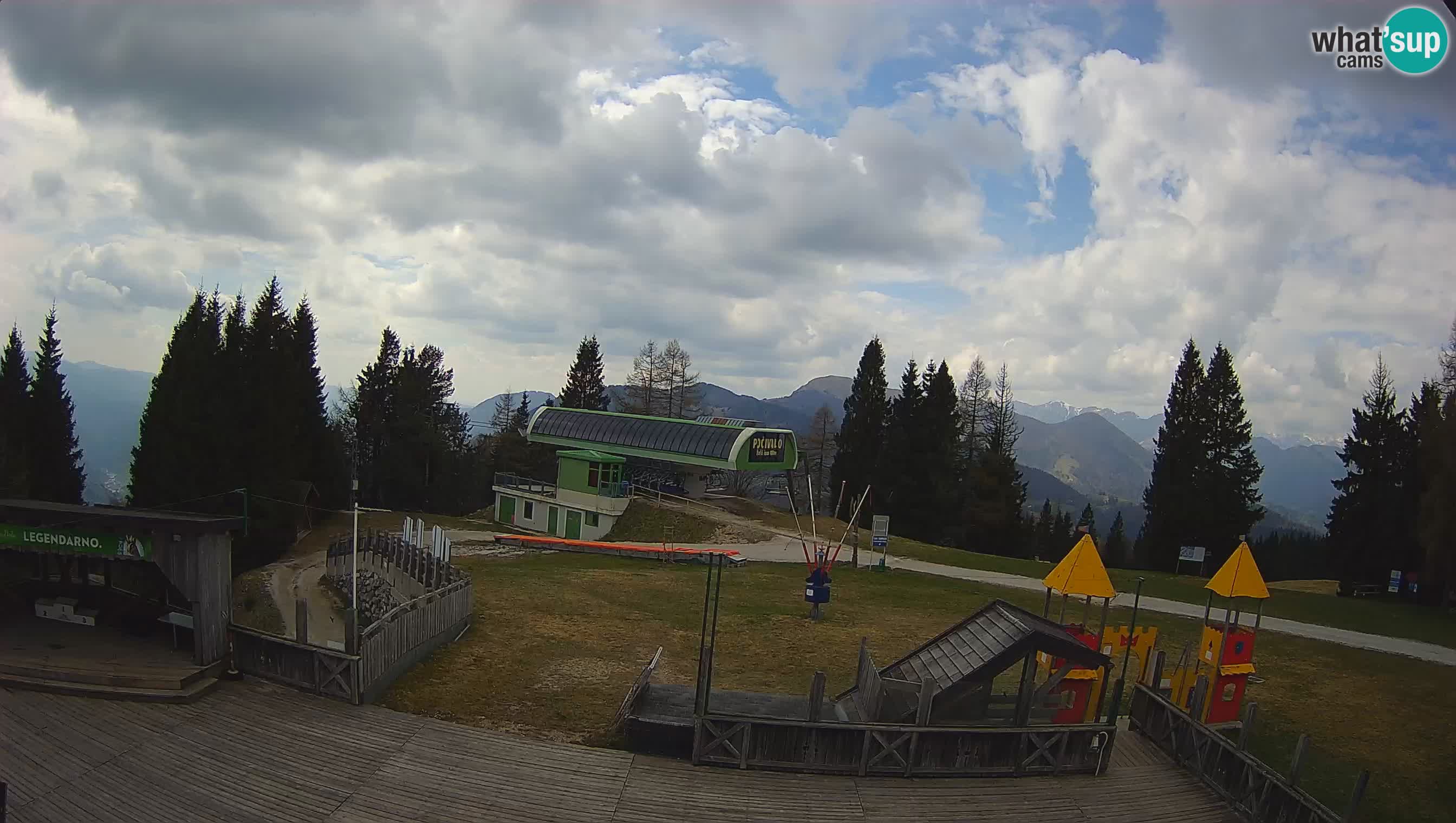 Cámara web Počivalo – Alpska Perla | Vista en vivo desde la estación de esquí Cerkno
